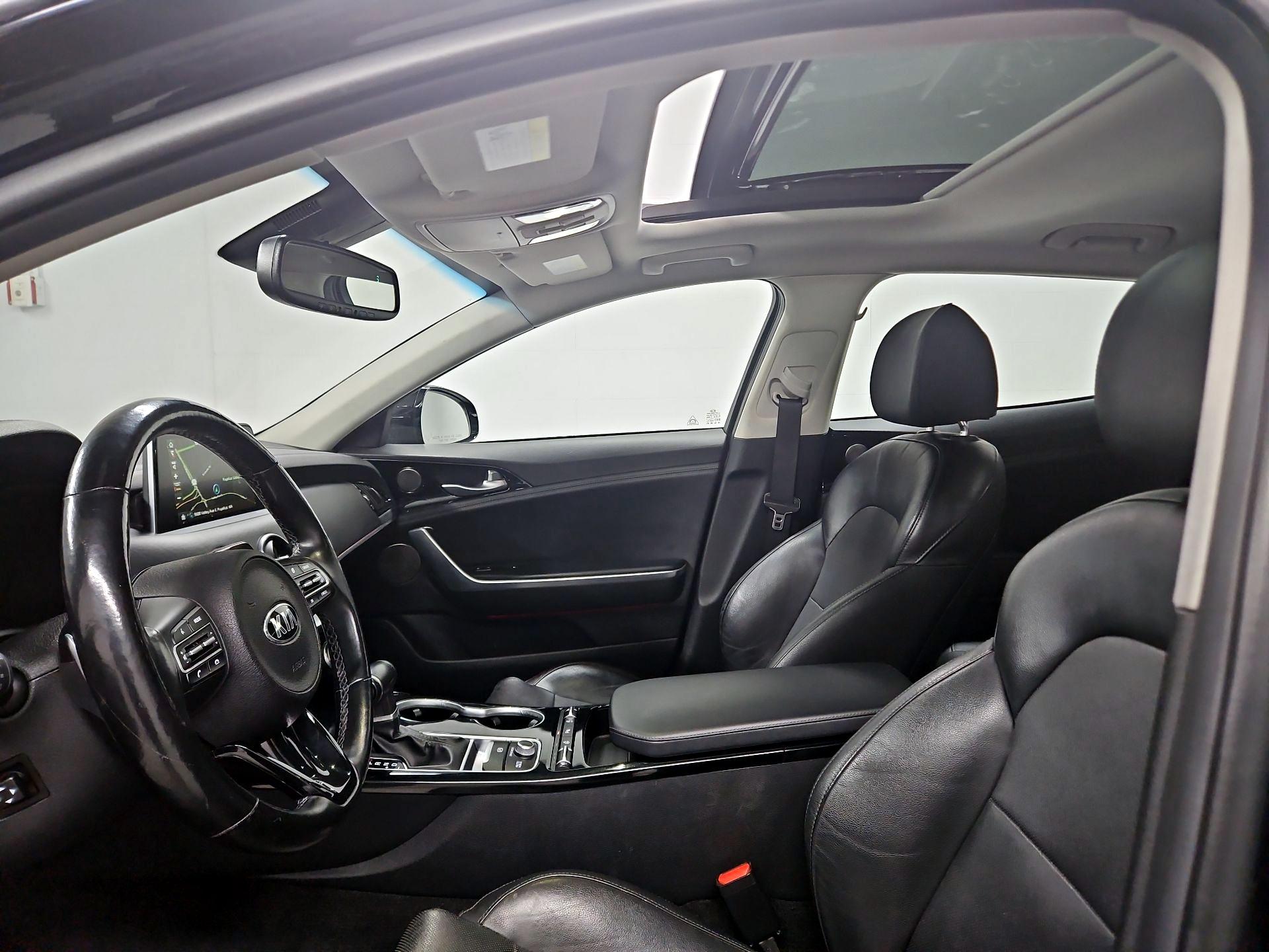 Thumbnail: 2018 Kia Stinger - 20