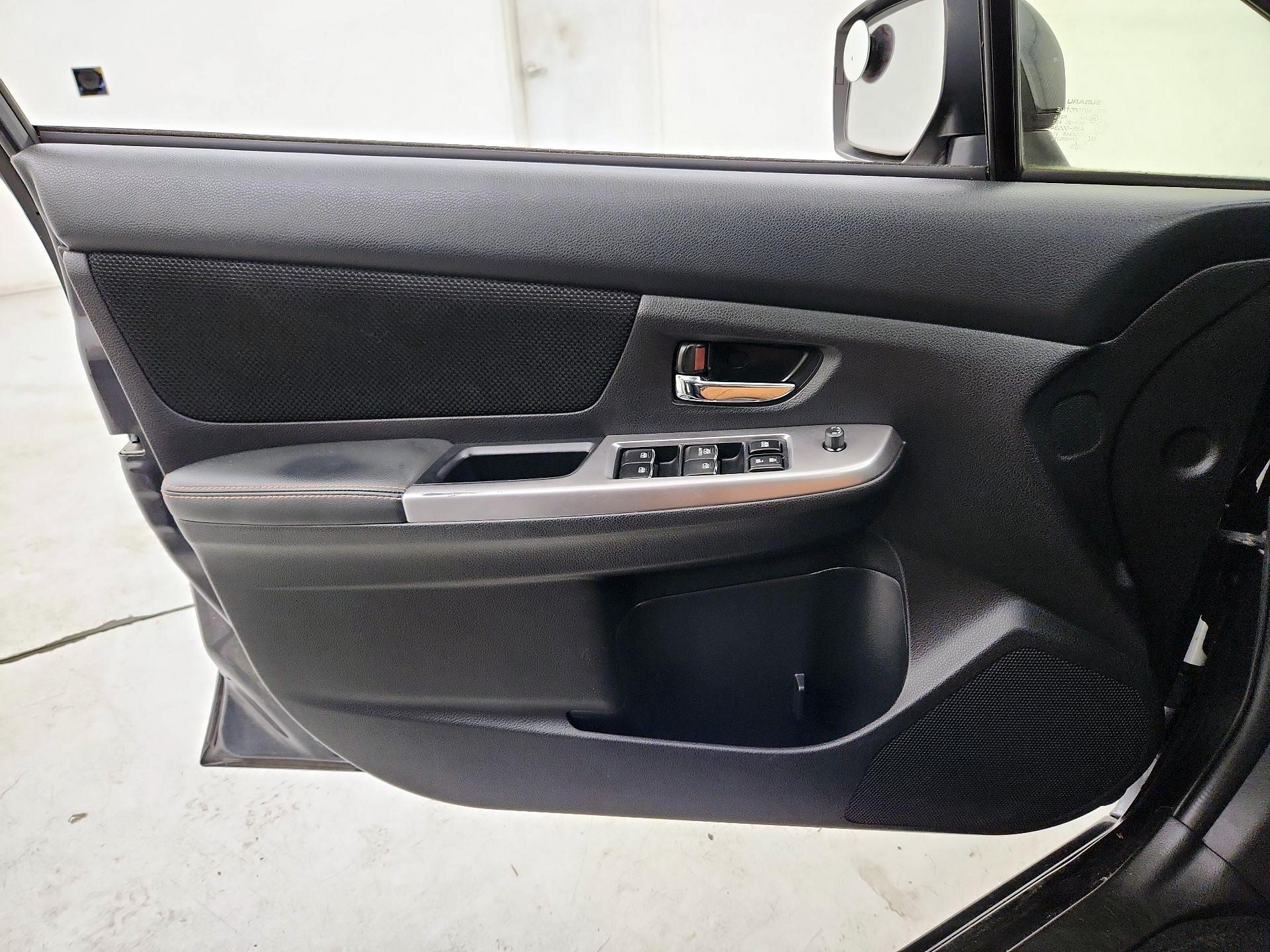 Thumbnail: 2017 Subaru Crosstrek - 12