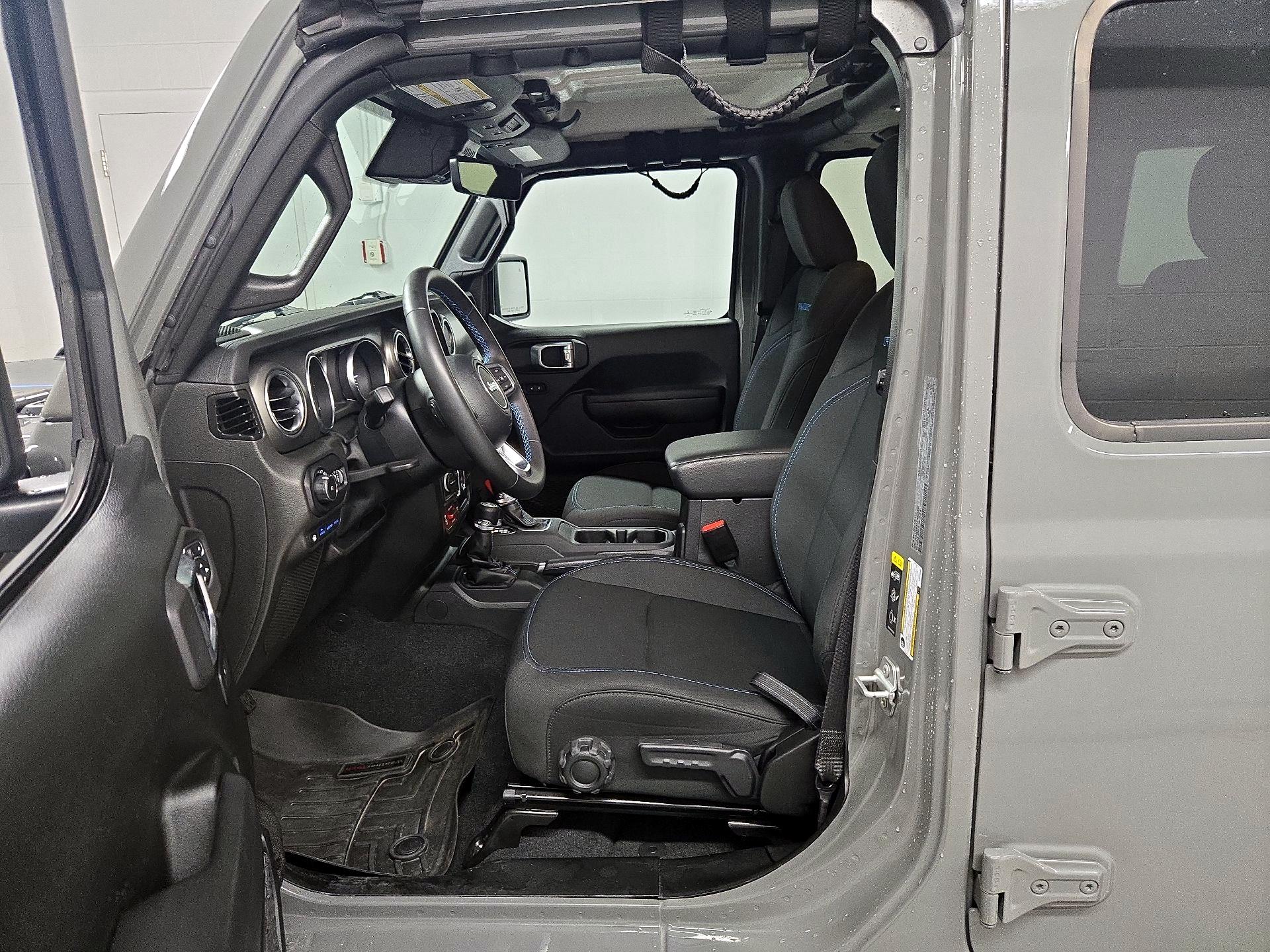 Thumbnail: 2022 Jeep Wrangler - 11