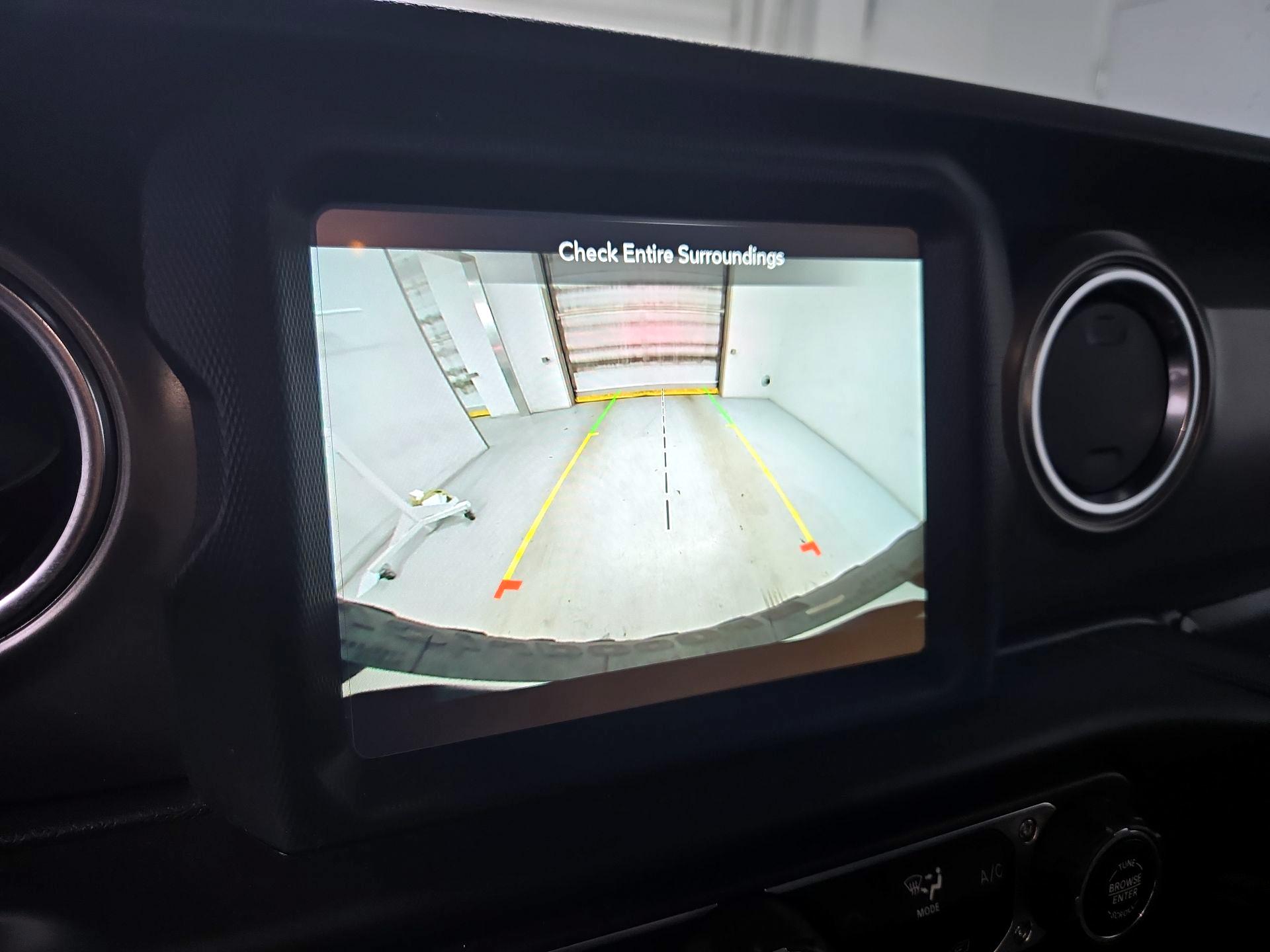 Thumbnail: 2022 Jeep Wrangler - 15