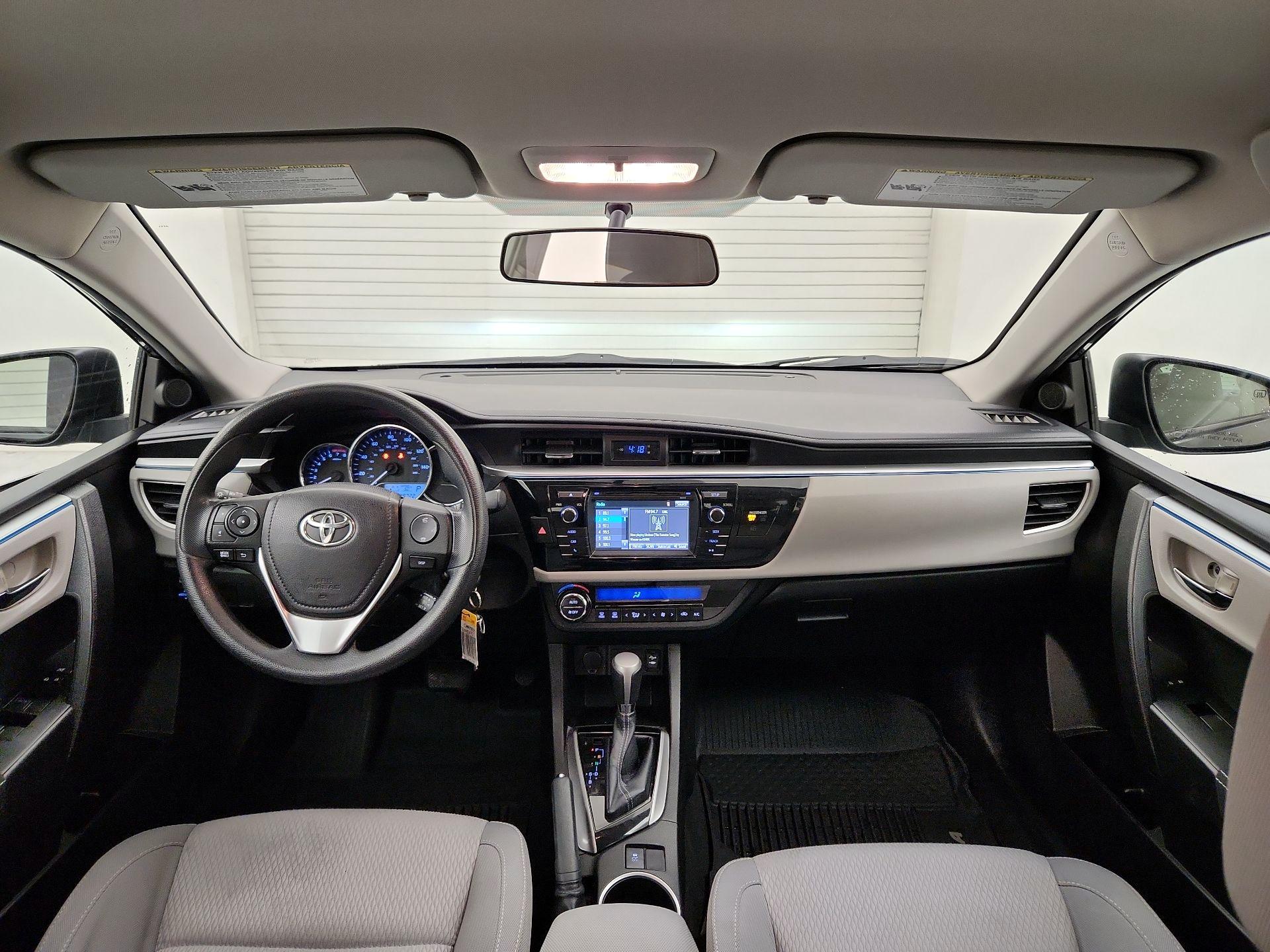 Thumbnail: 2015 Toyota Corolla - 9