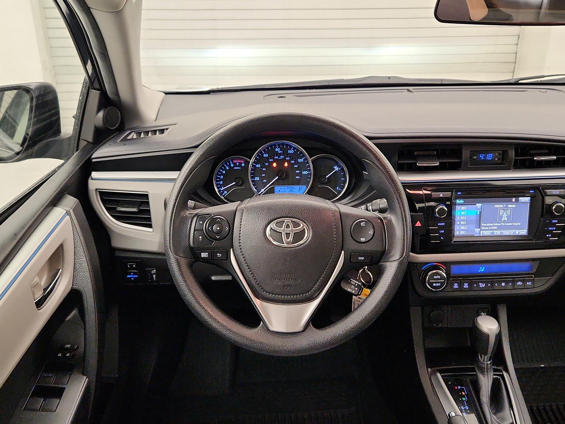 Thumbnail: 2015 Toyota Corolla - 10