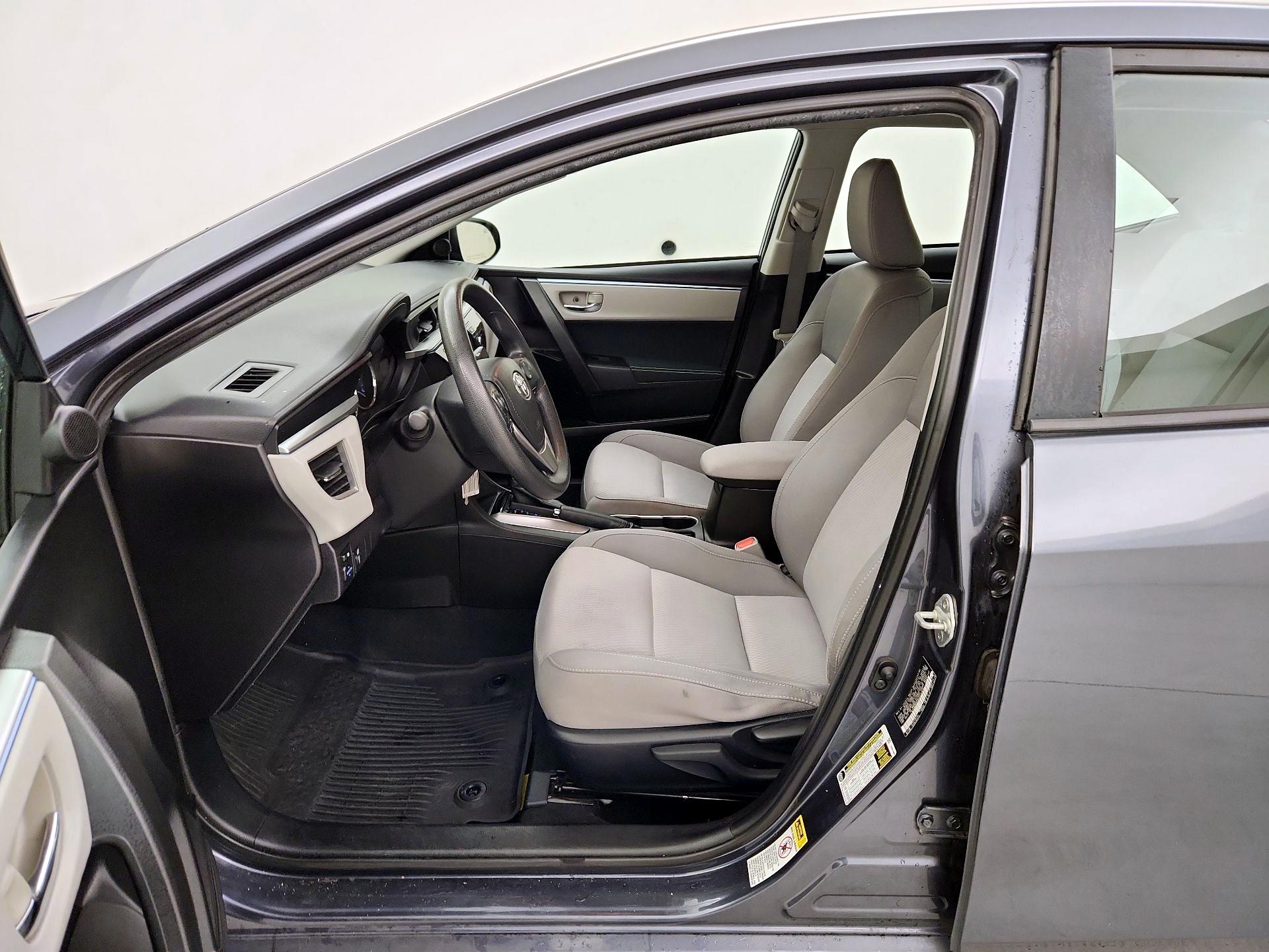 Thumbnail: 2015 Toyota Corolla - 11