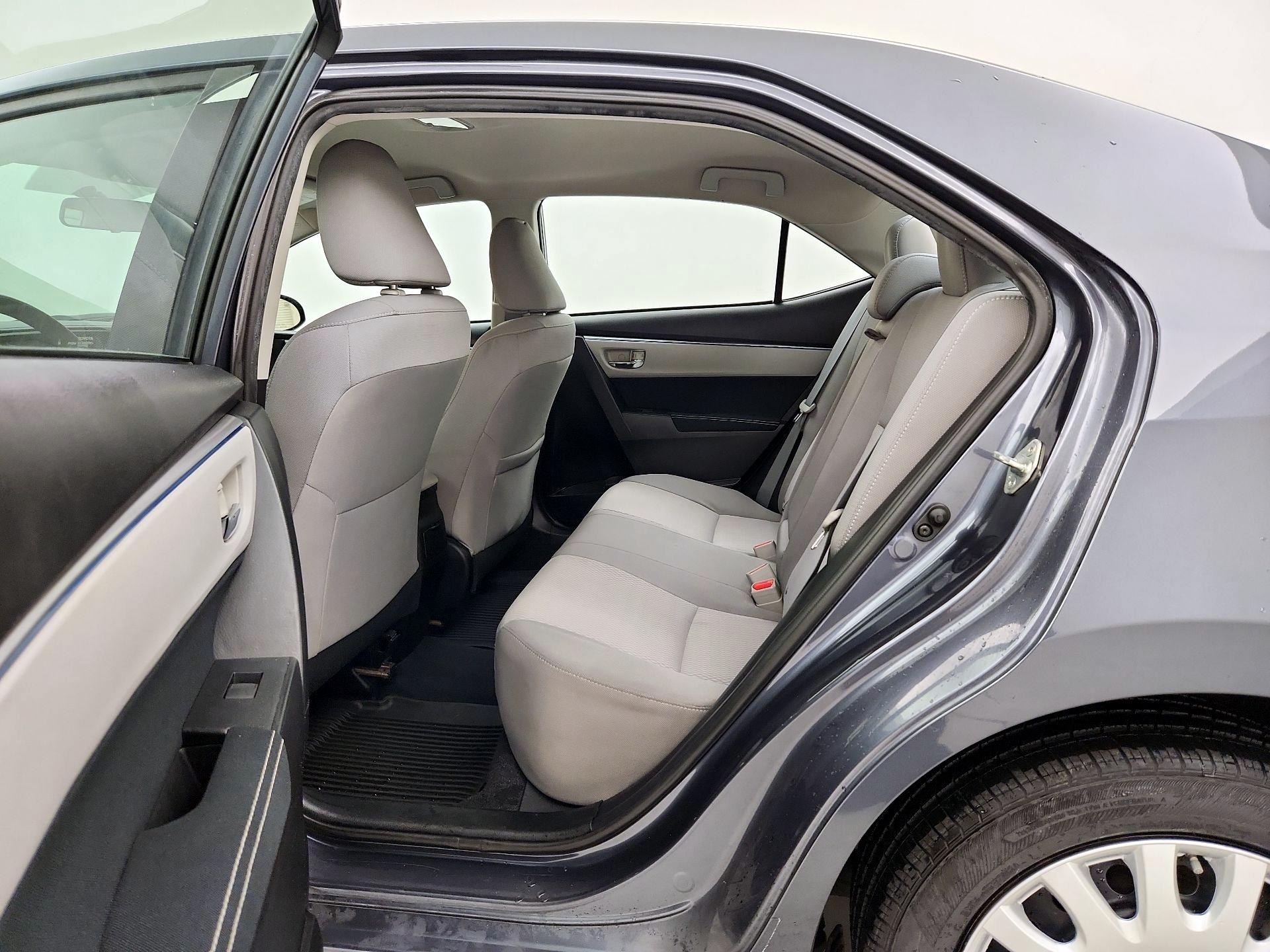 Thumbnail: 2015 Toyota Corolla - 19