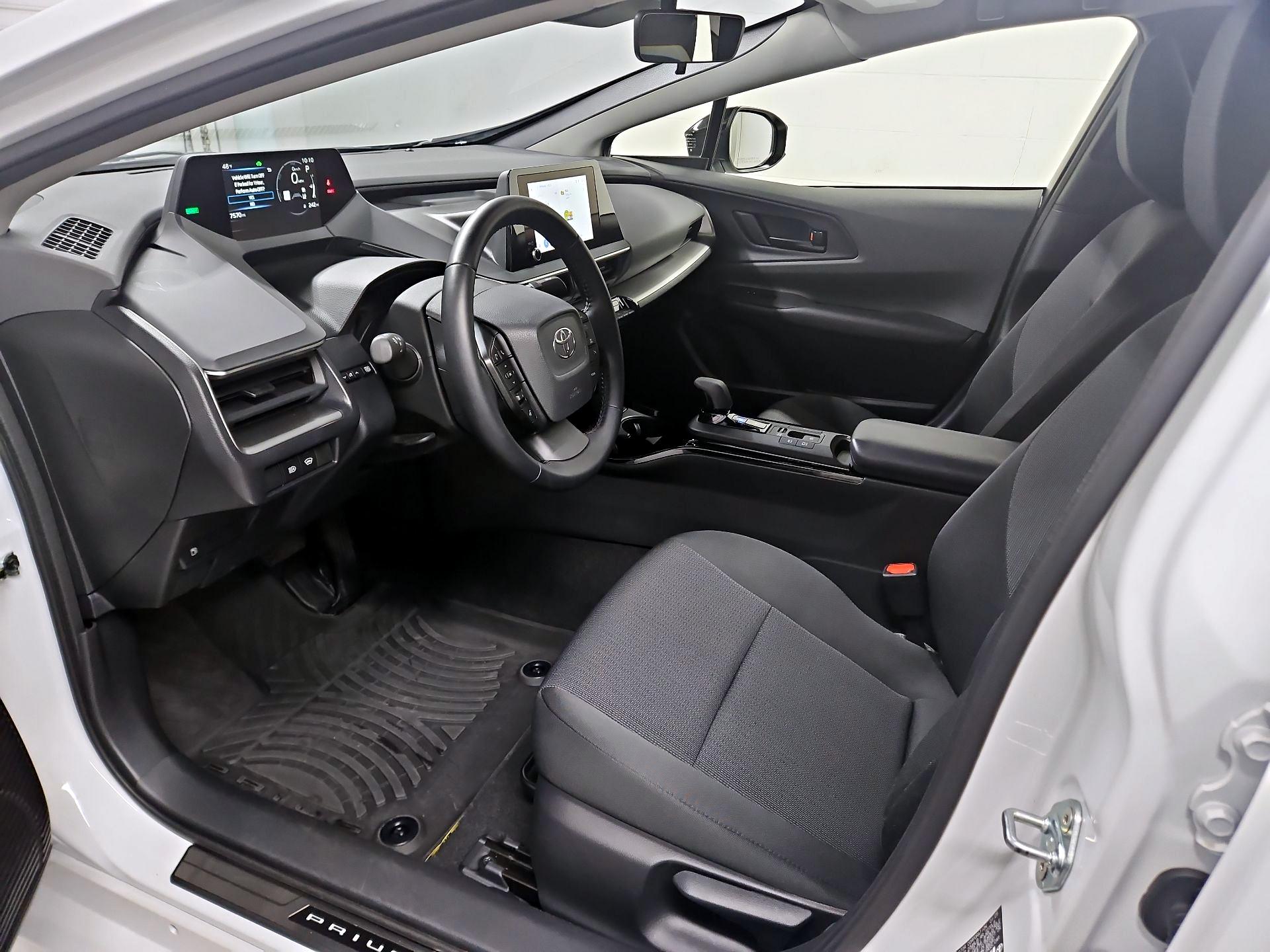 Thumbnail: 2025 Toyota Prius - 11