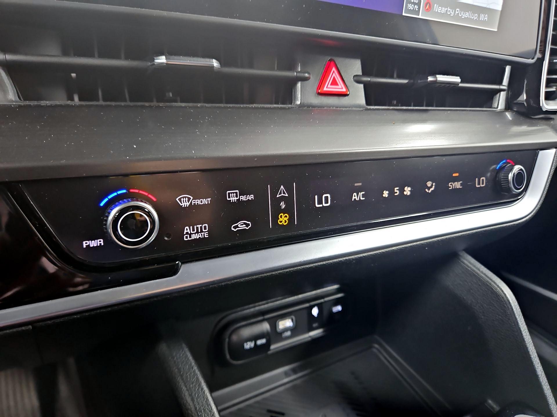 Thumbnail: 2024 Kia Sportage - 17