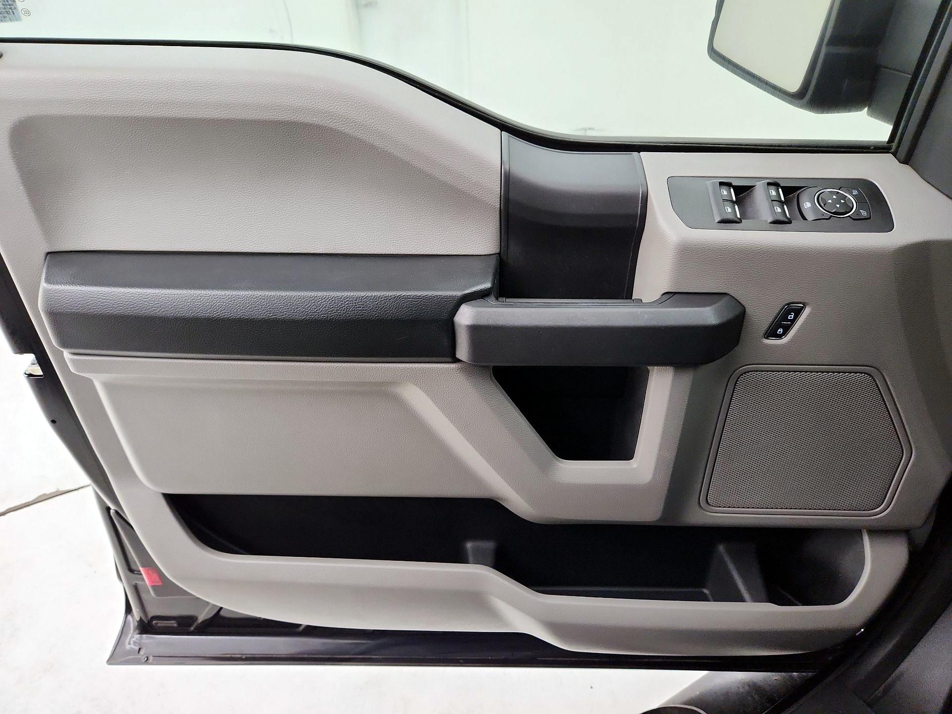 Thumbnail: 2017 Ford F-150 - 12