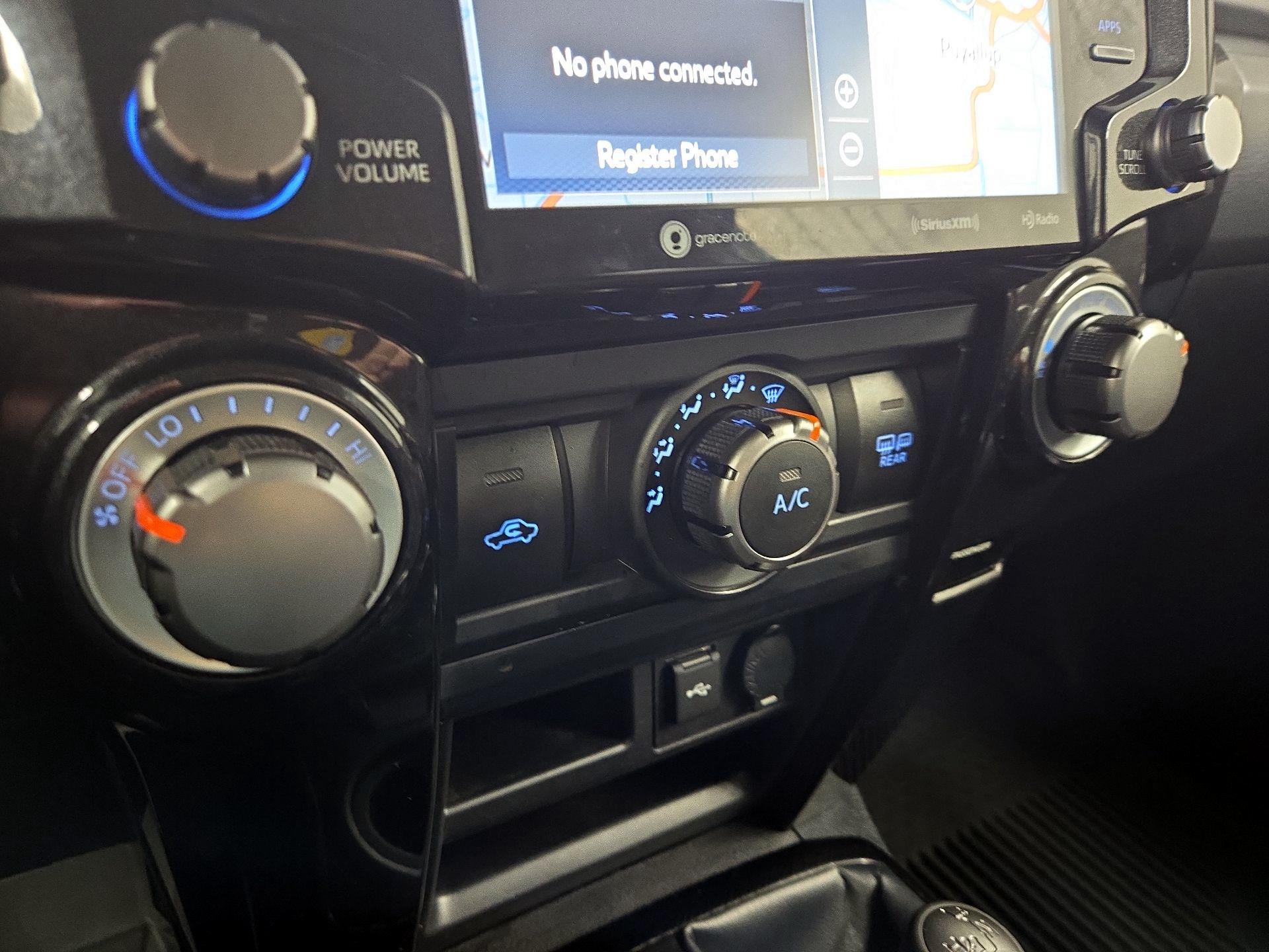 Thumbnail: 2023 Toyota 4Runner - 17