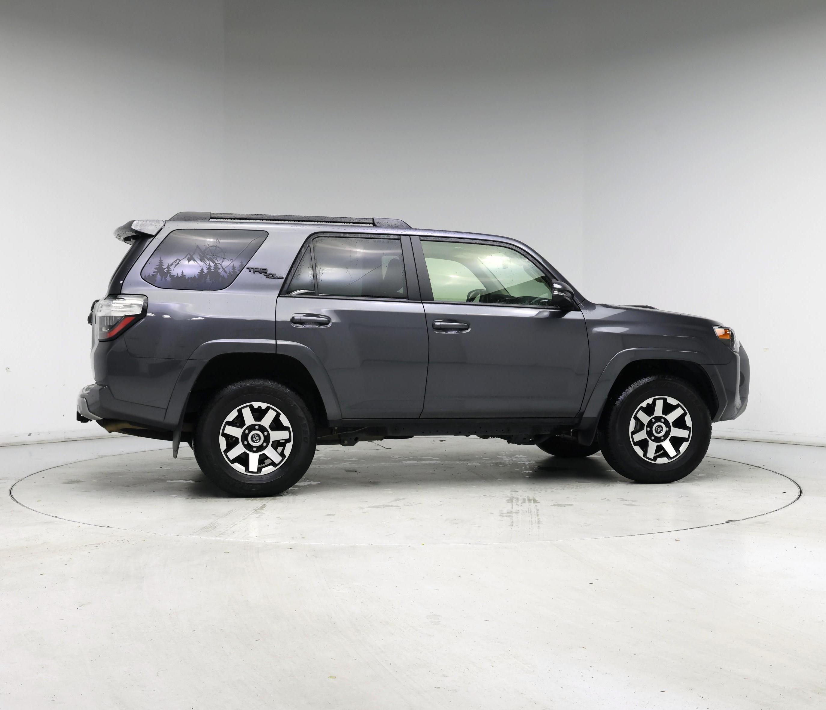 Thumbnail: 2023 Toyota 4Runner - 7