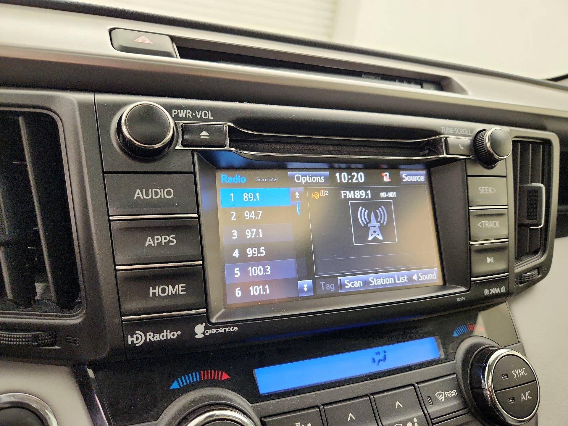 Thumbnail: 2018 Toyota RAV4 - 15