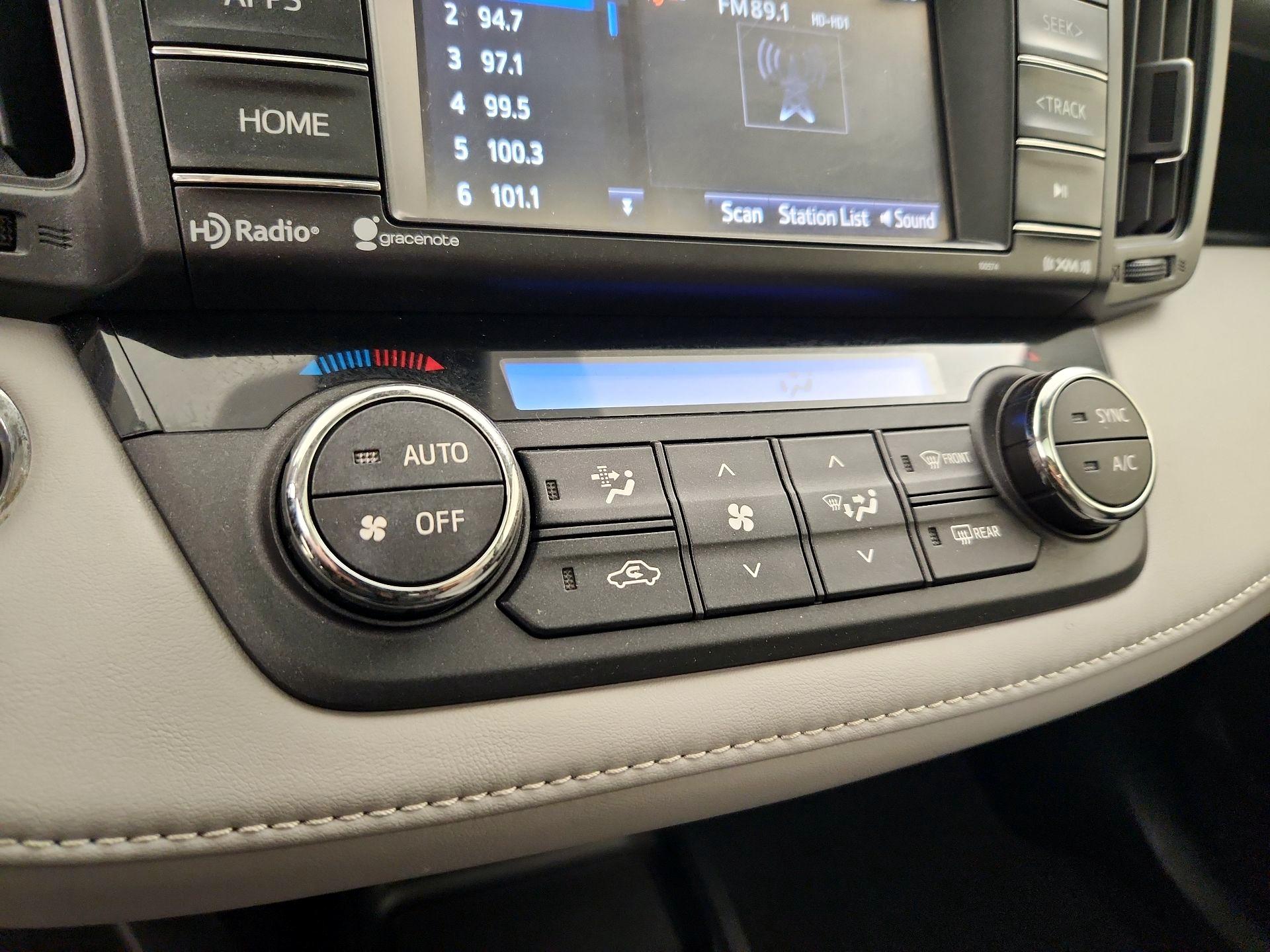 Thumbnail: 2018 Toyota RAV4 - 16