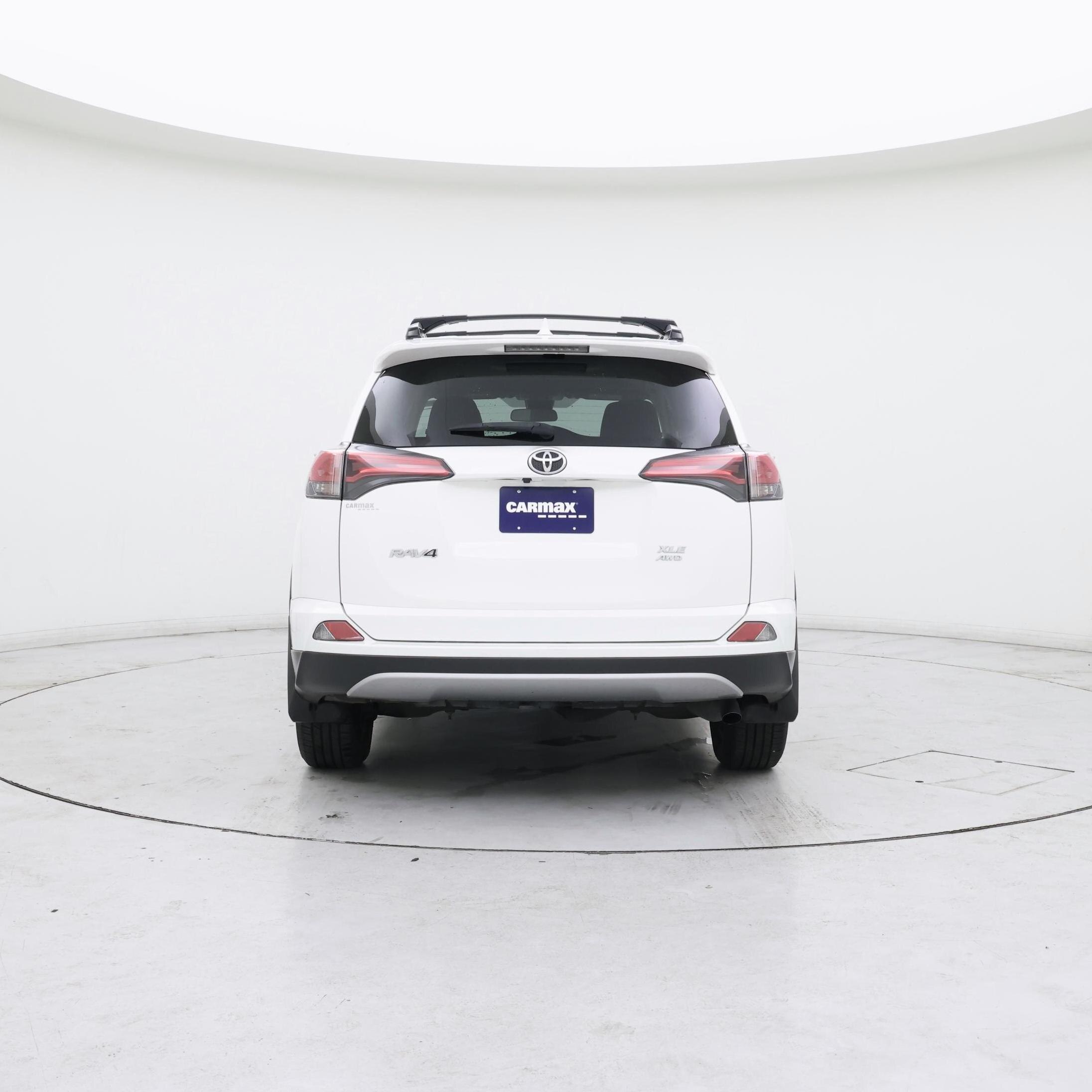 Thumbnail: 2018 Toyota RAV4 - 6