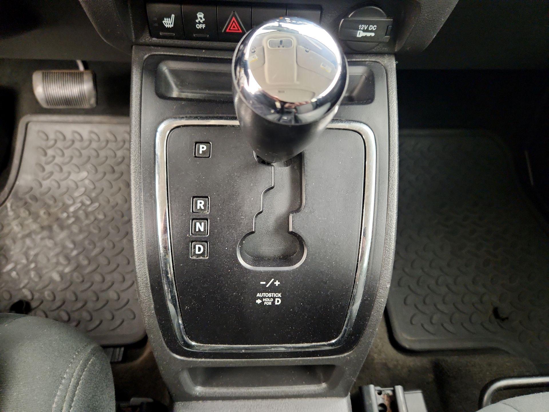 Thumbnail: 2014 Jeep Patriot - 15