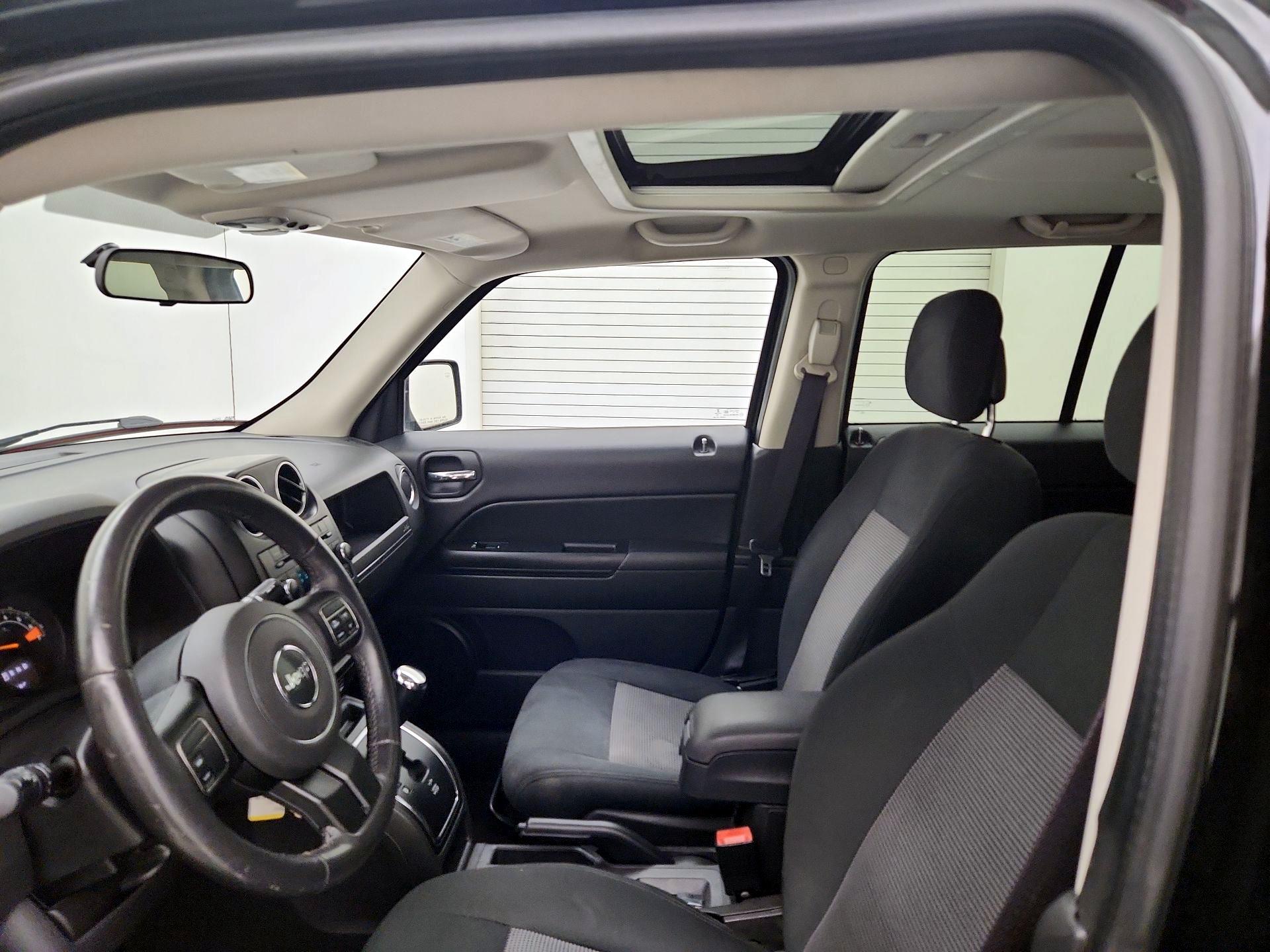 Thumbnail: 2014 Jeep Patriot - 17