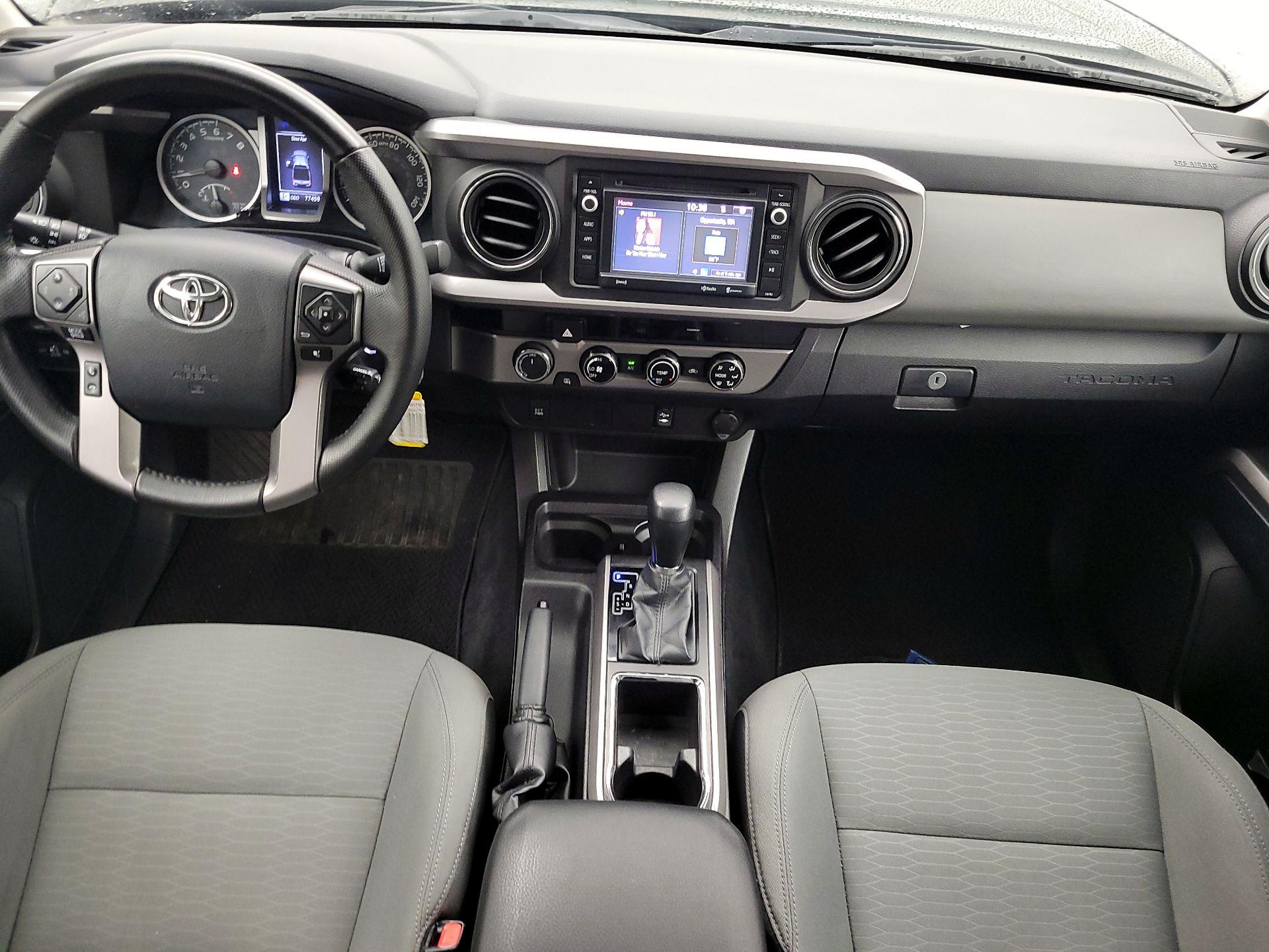 Thumbnail: 2016 Toyota Tacoma - 9