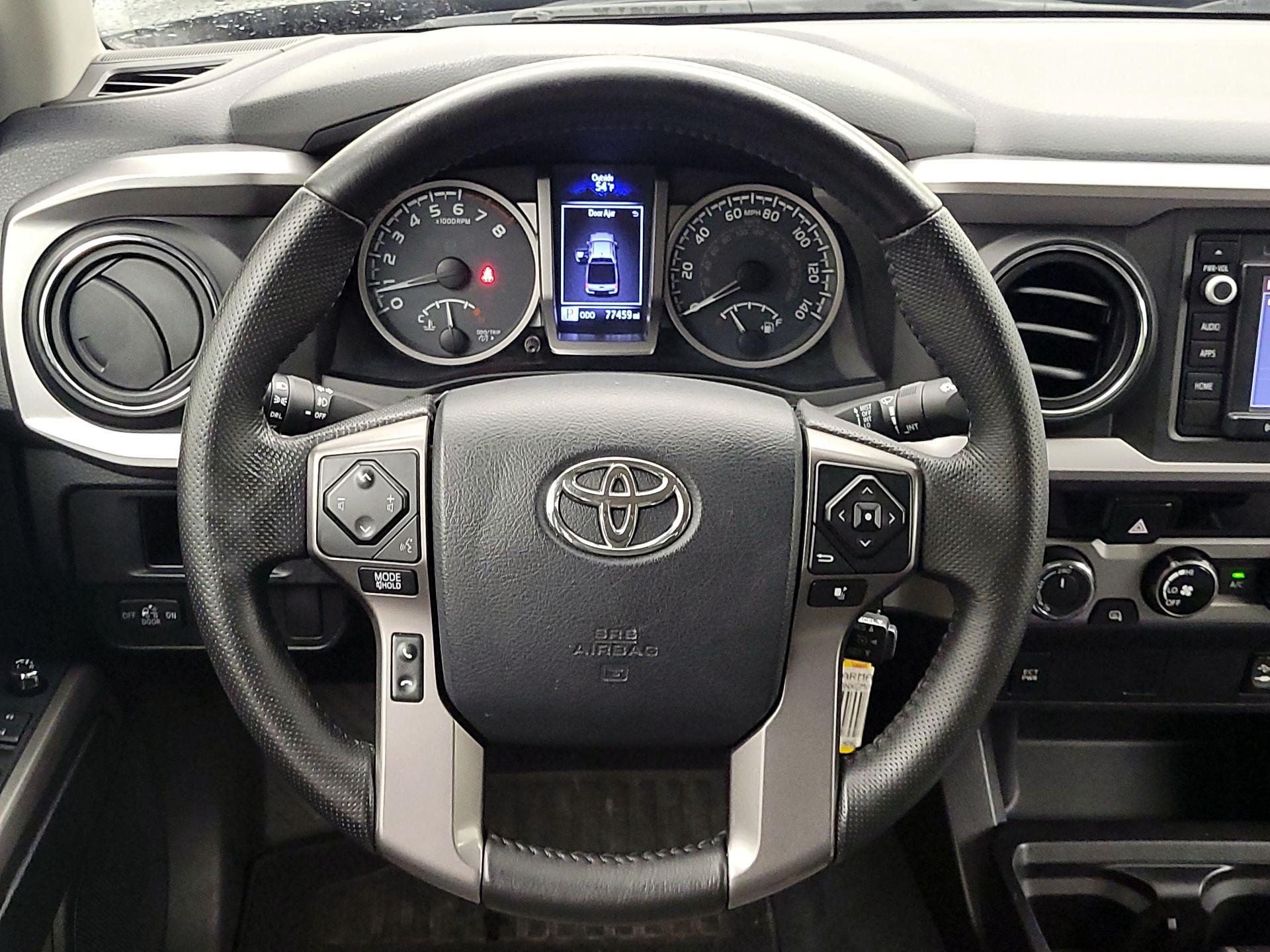 Thumbnail: 2016 Toyota Tacoma - 10