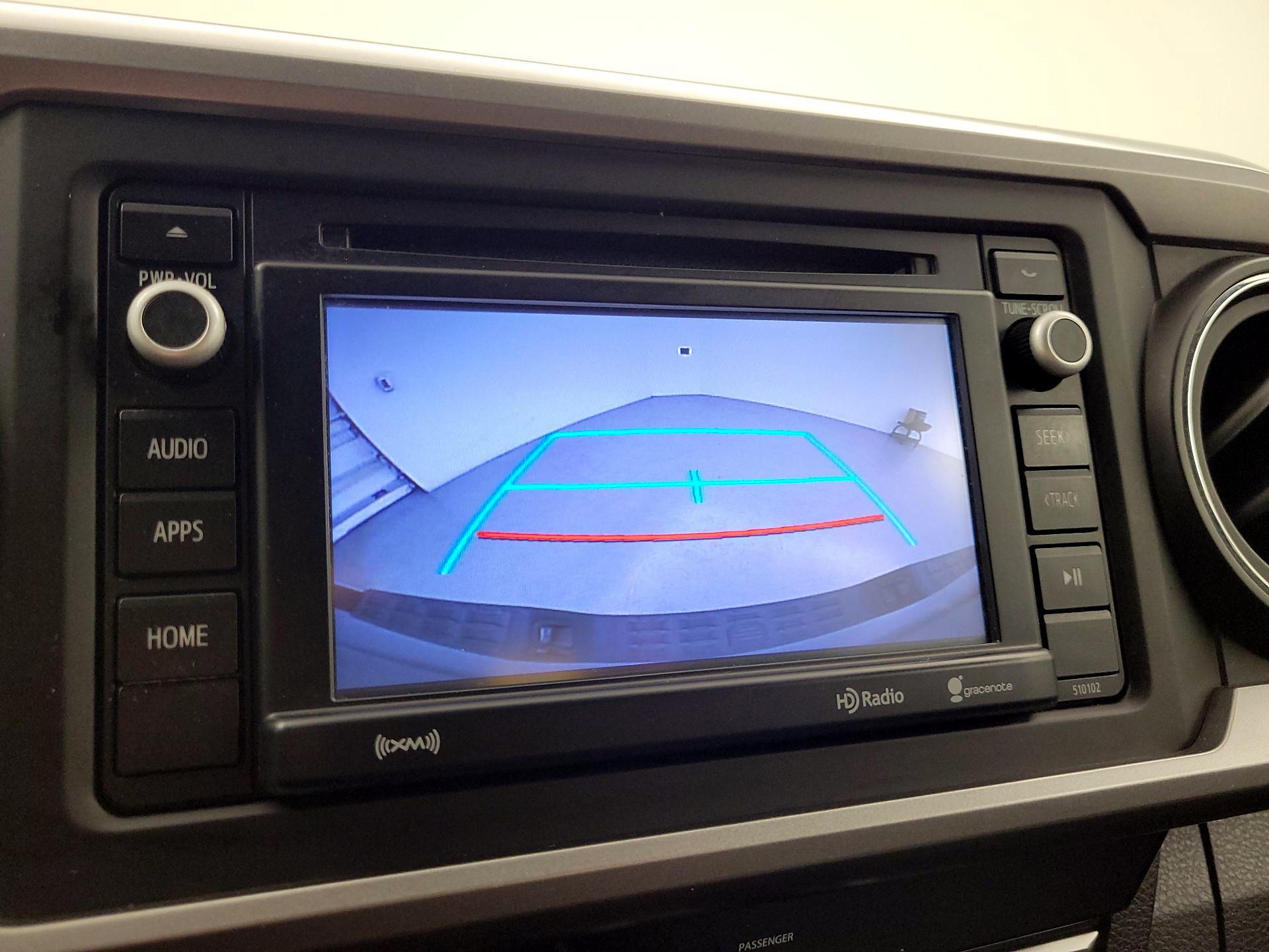 Thumbnail: 2016 Toyota Tacoma - 14