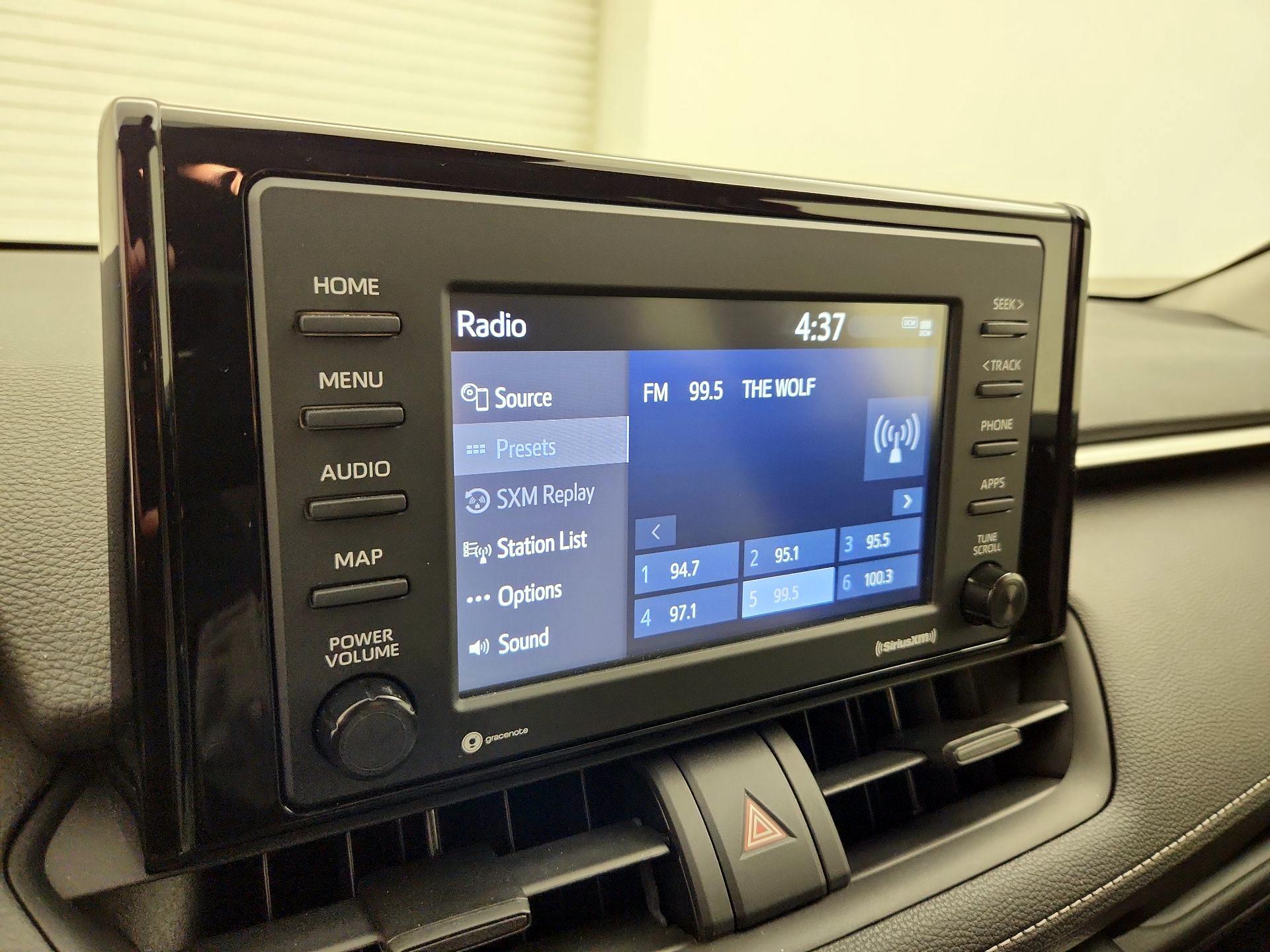 Thumbnail: 2020 Toyota RAV4 - 15