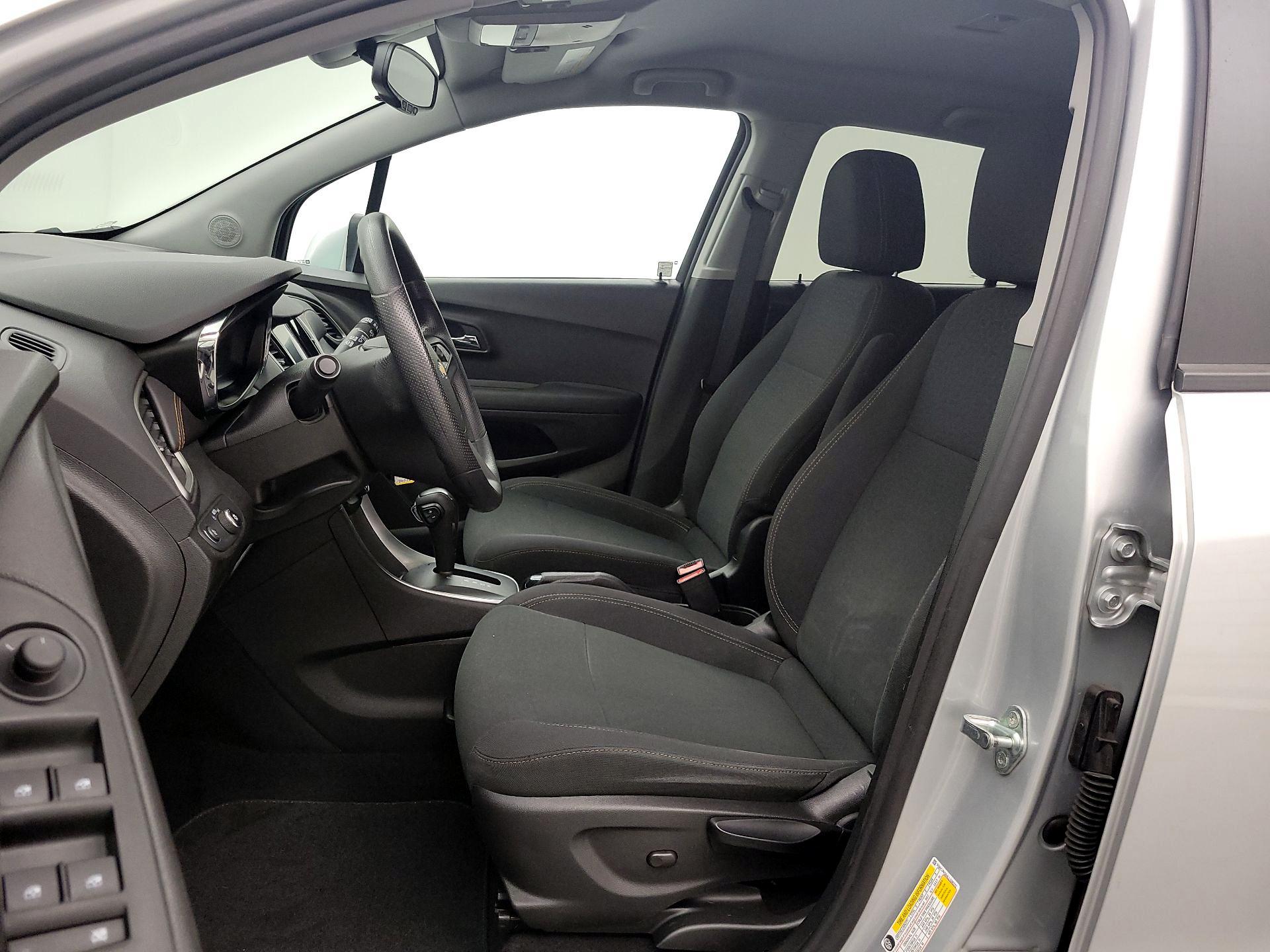 Thumbnail: 2020 Chevrolet Trax - 11