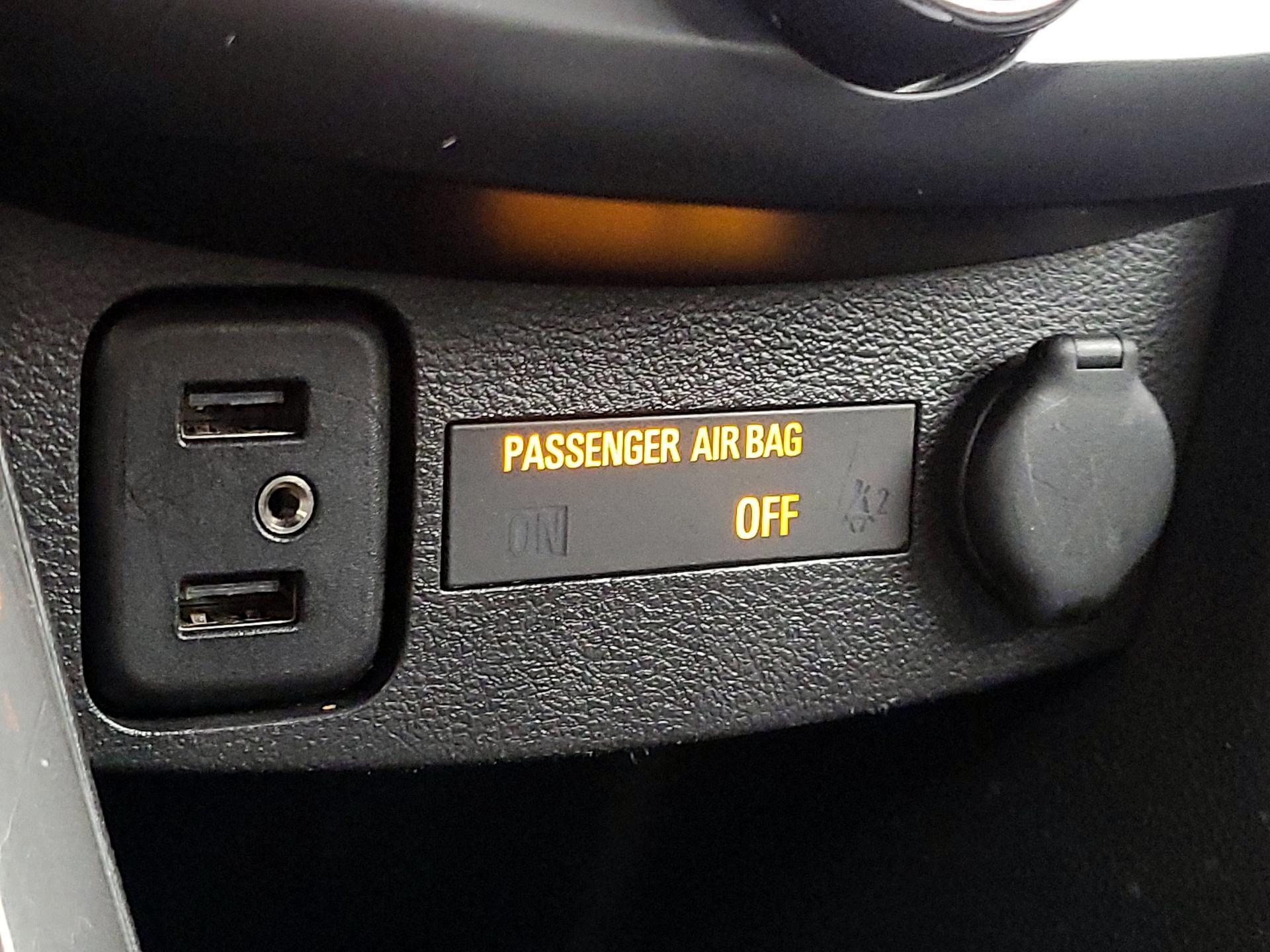 Thumbnail: 2020 Chevrolet Trax - 18