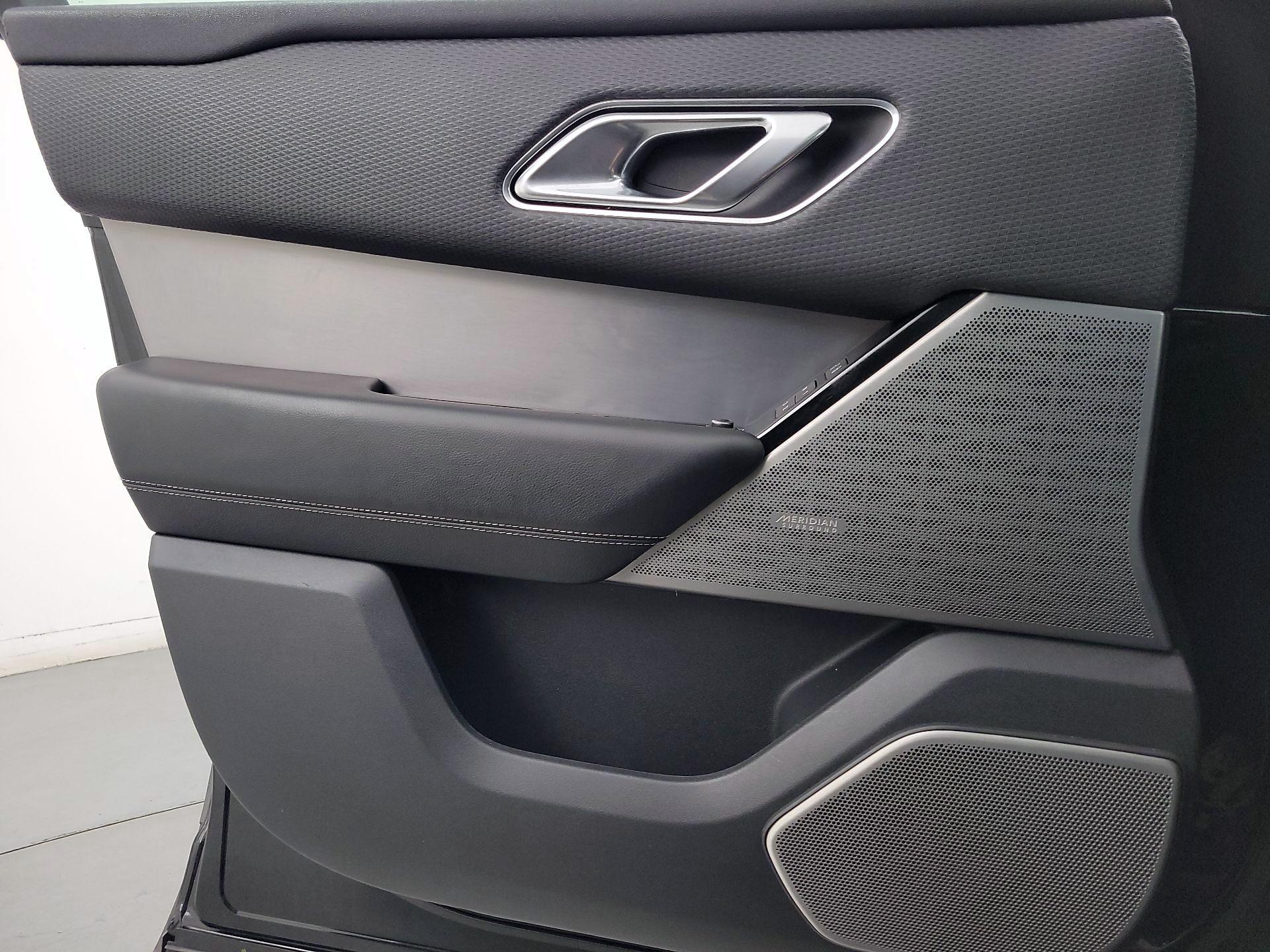 Thumbnail: 2018 Land Rover Range Rover Velar - 12