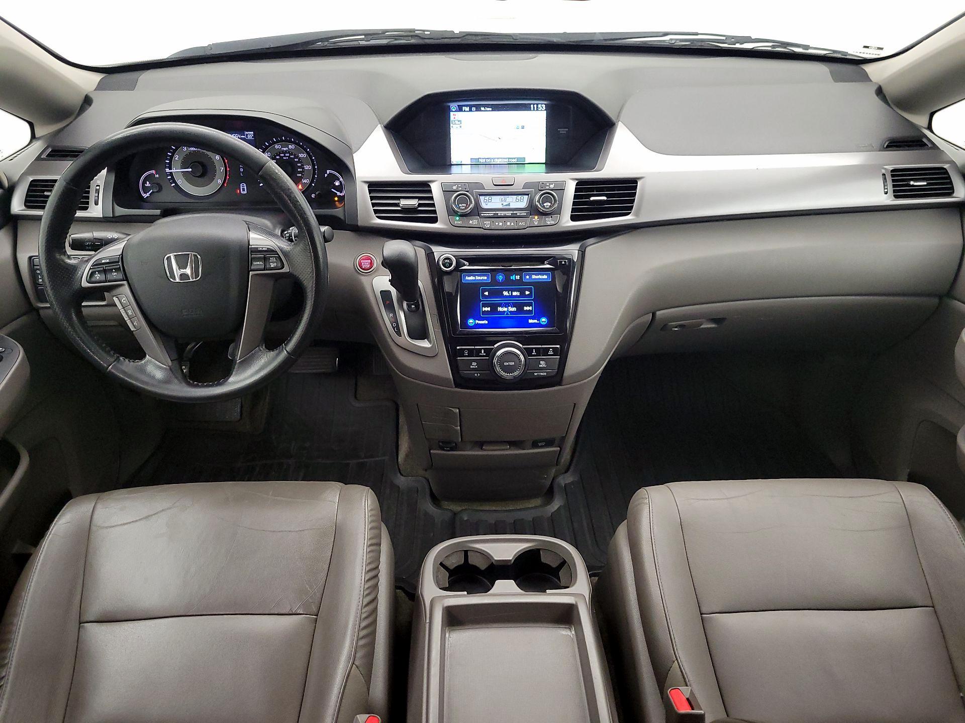 Thumbnail: 2015 Honda Odyssey - 9