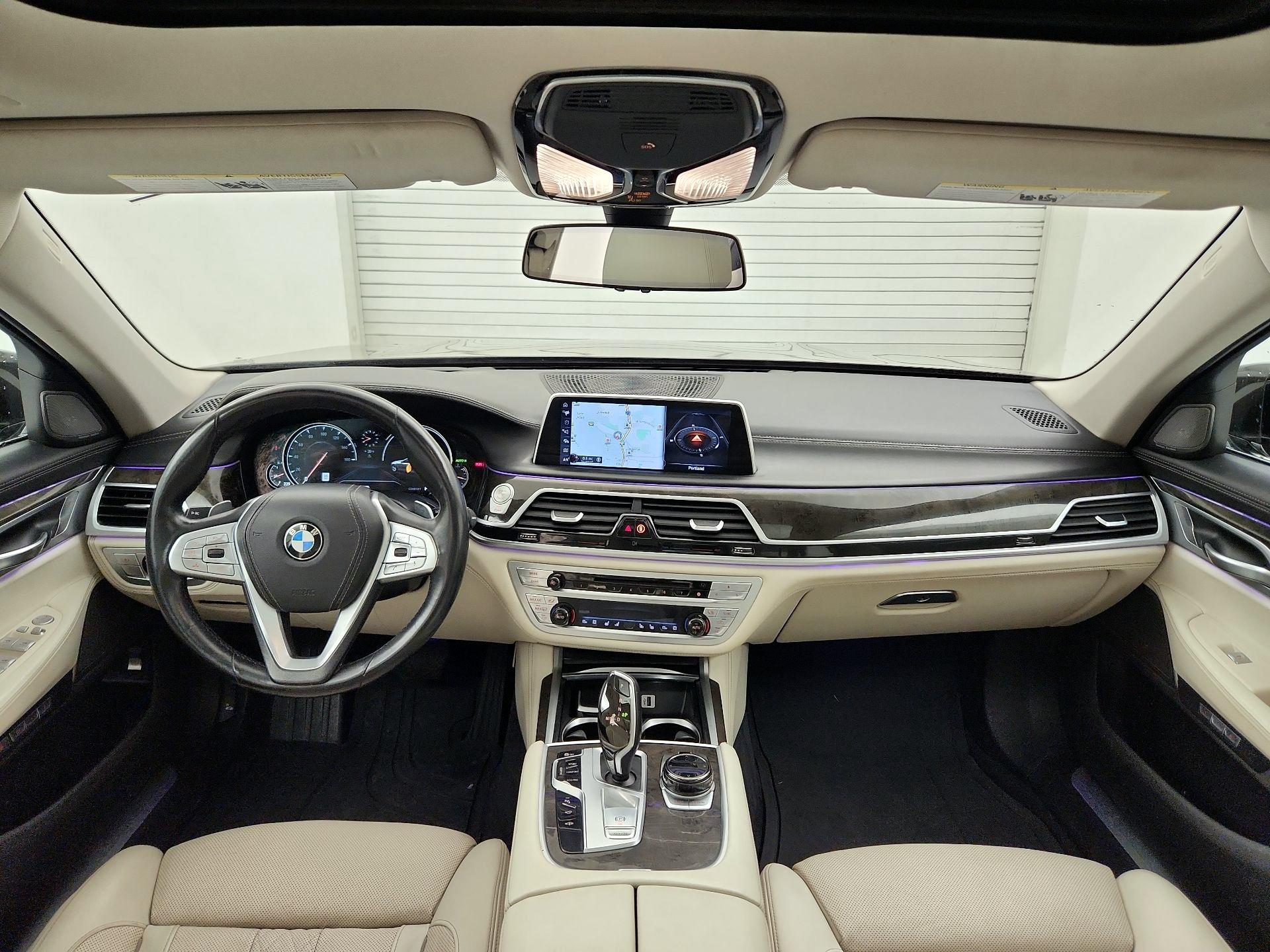 Thumbnail: 2017 BMW 7 Series - 9