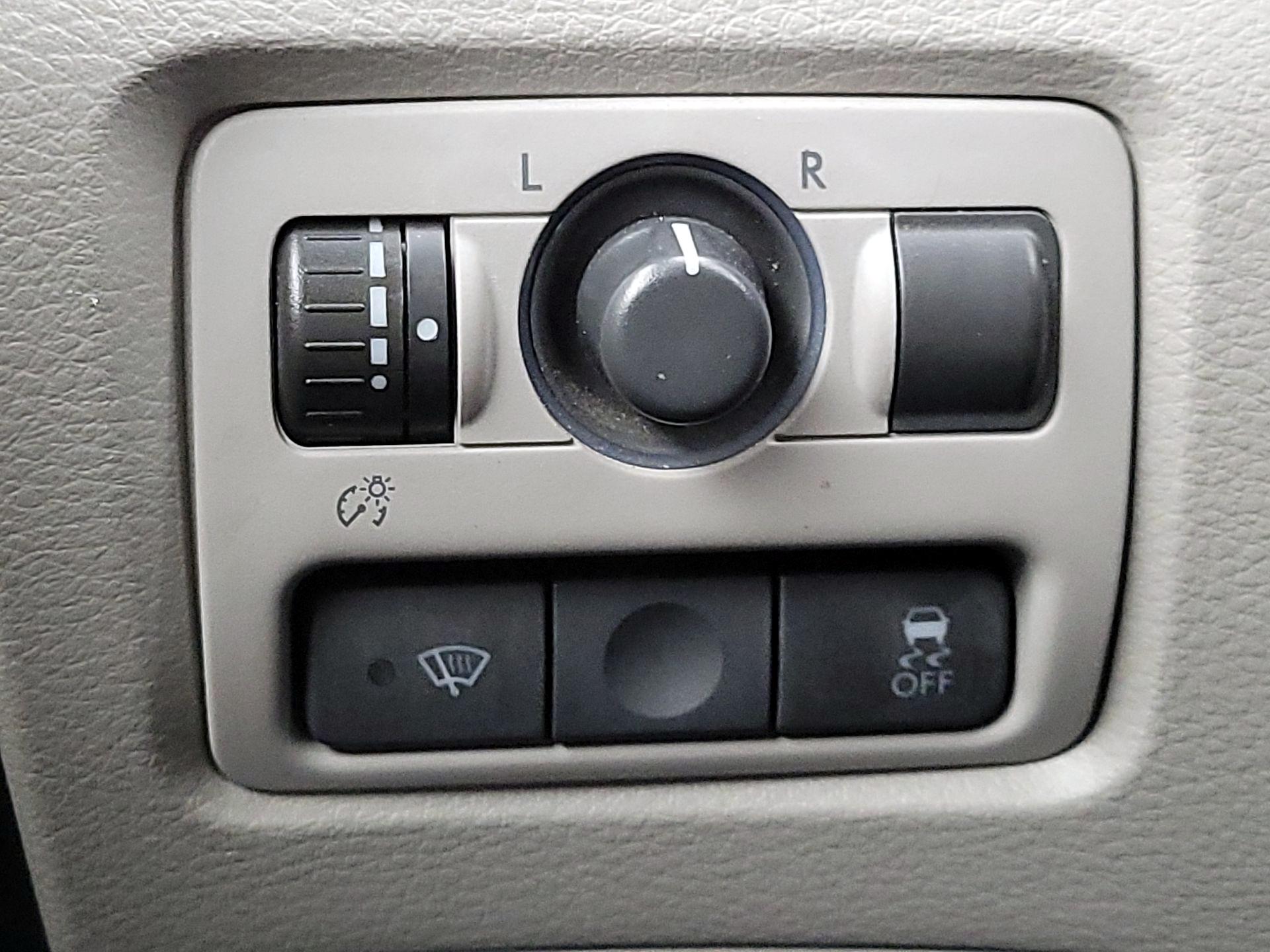 Thumbnail: 2014 Subaru Tribeca - 13