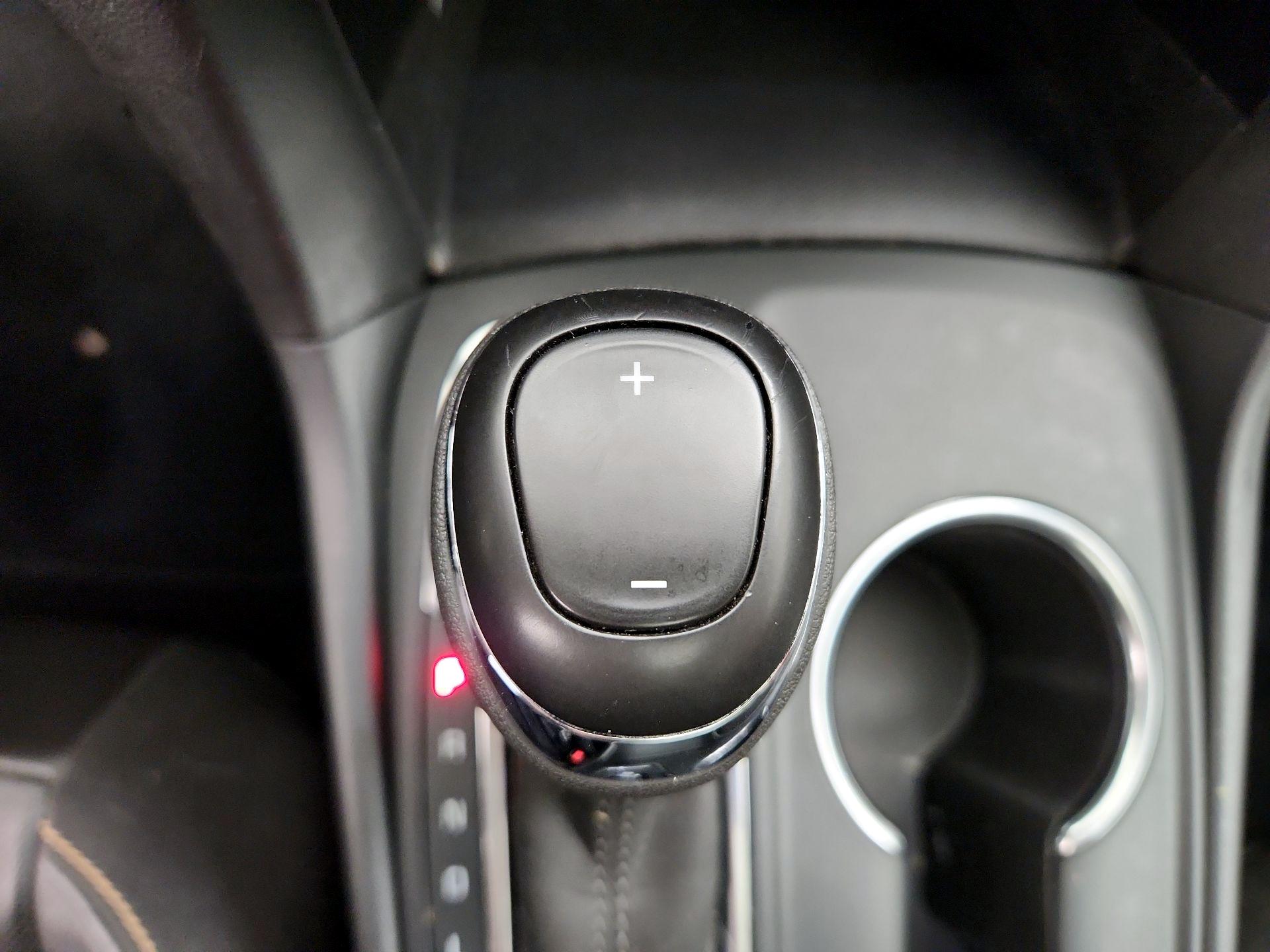 Thumbnail: 2021 Chevrolet Equinox - 17