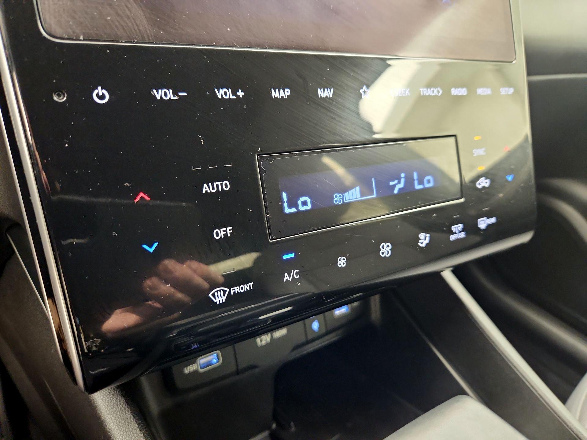 Thumbnail: 2023 Hyundai Santa Cruz - 17