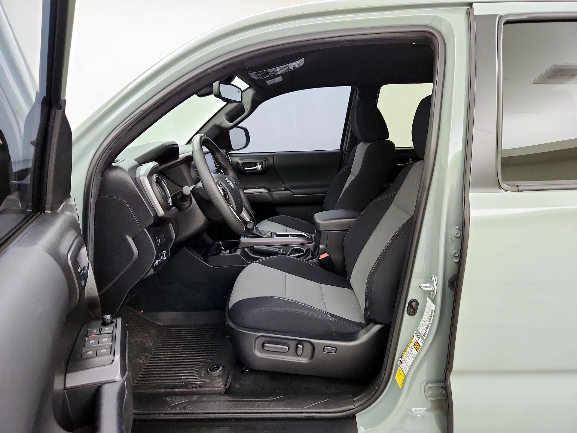 Thumbnail: 2023 Toyota Tacoma - 11