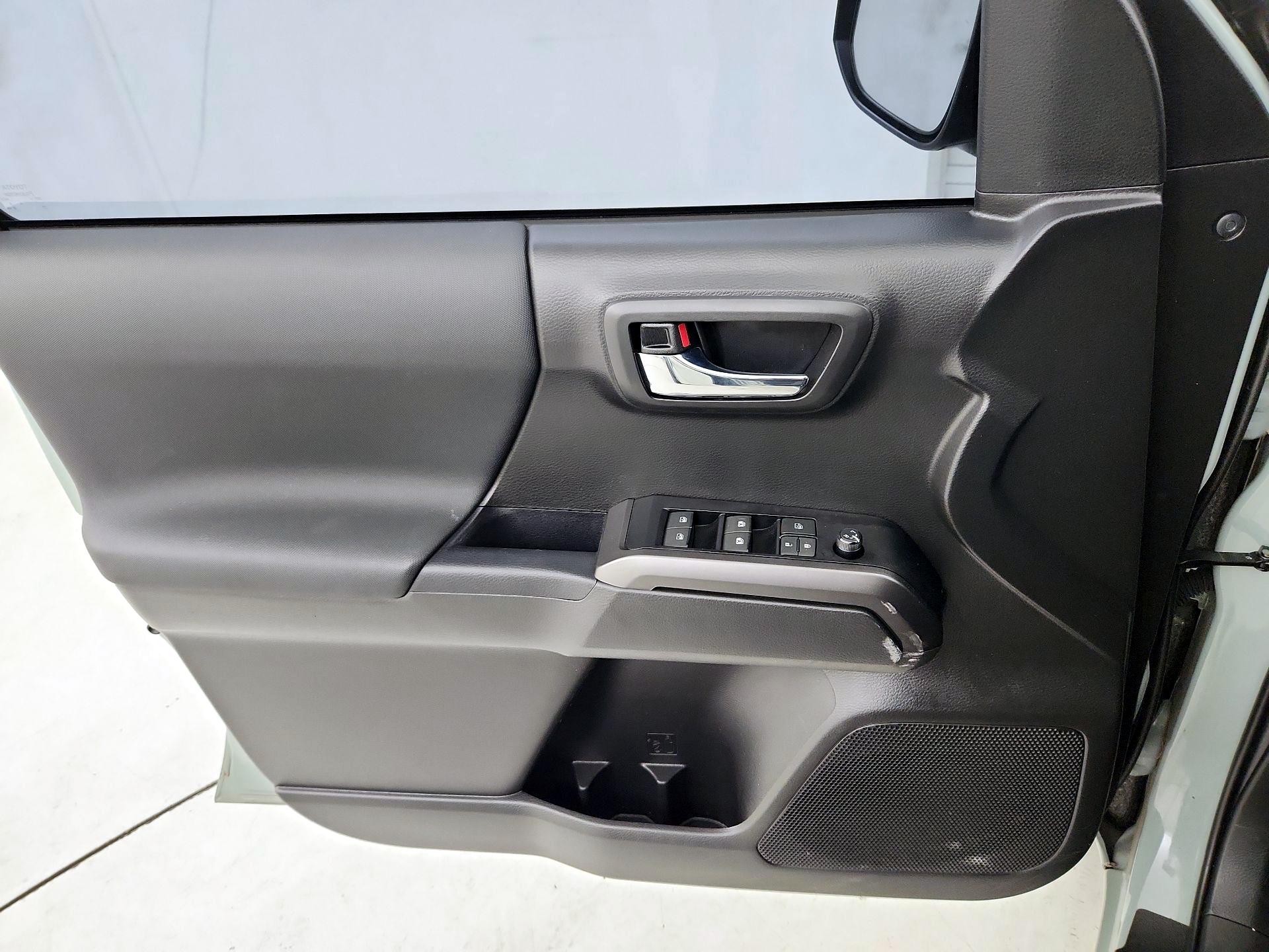 Thumbnail: 2023 Toyota Tacoma - 12