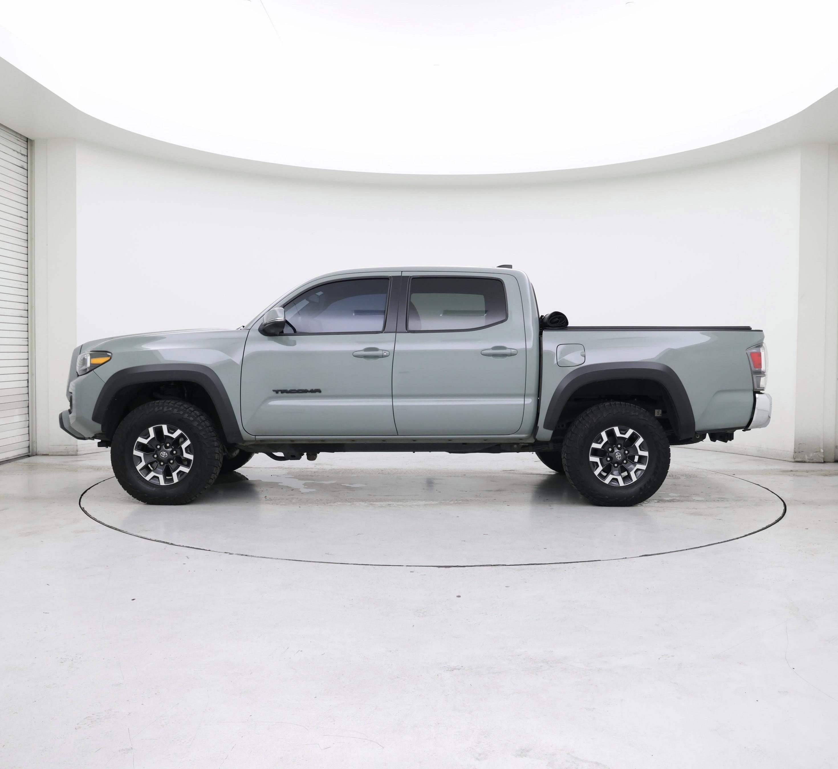 Thumbnail: 2023 Toyota Tacoma - 3