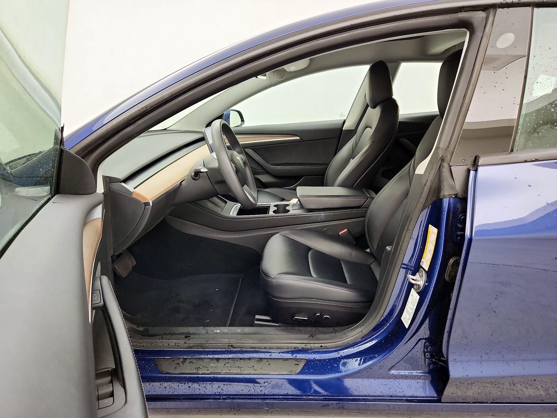 Thumbnail: 2022 Tesla Model 3 - 11