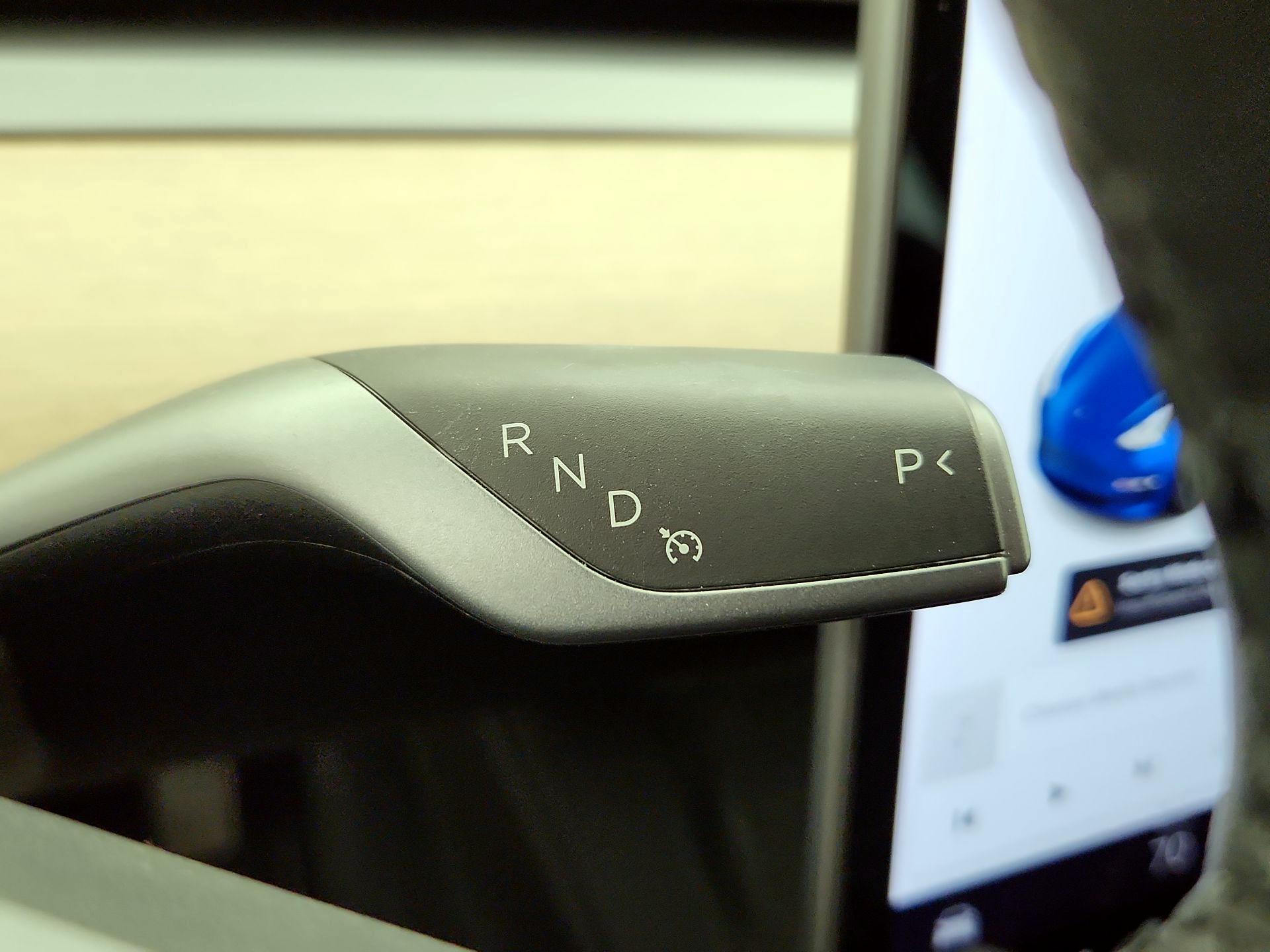 Thumbnail: 2022 Tesla Model 3 - 17