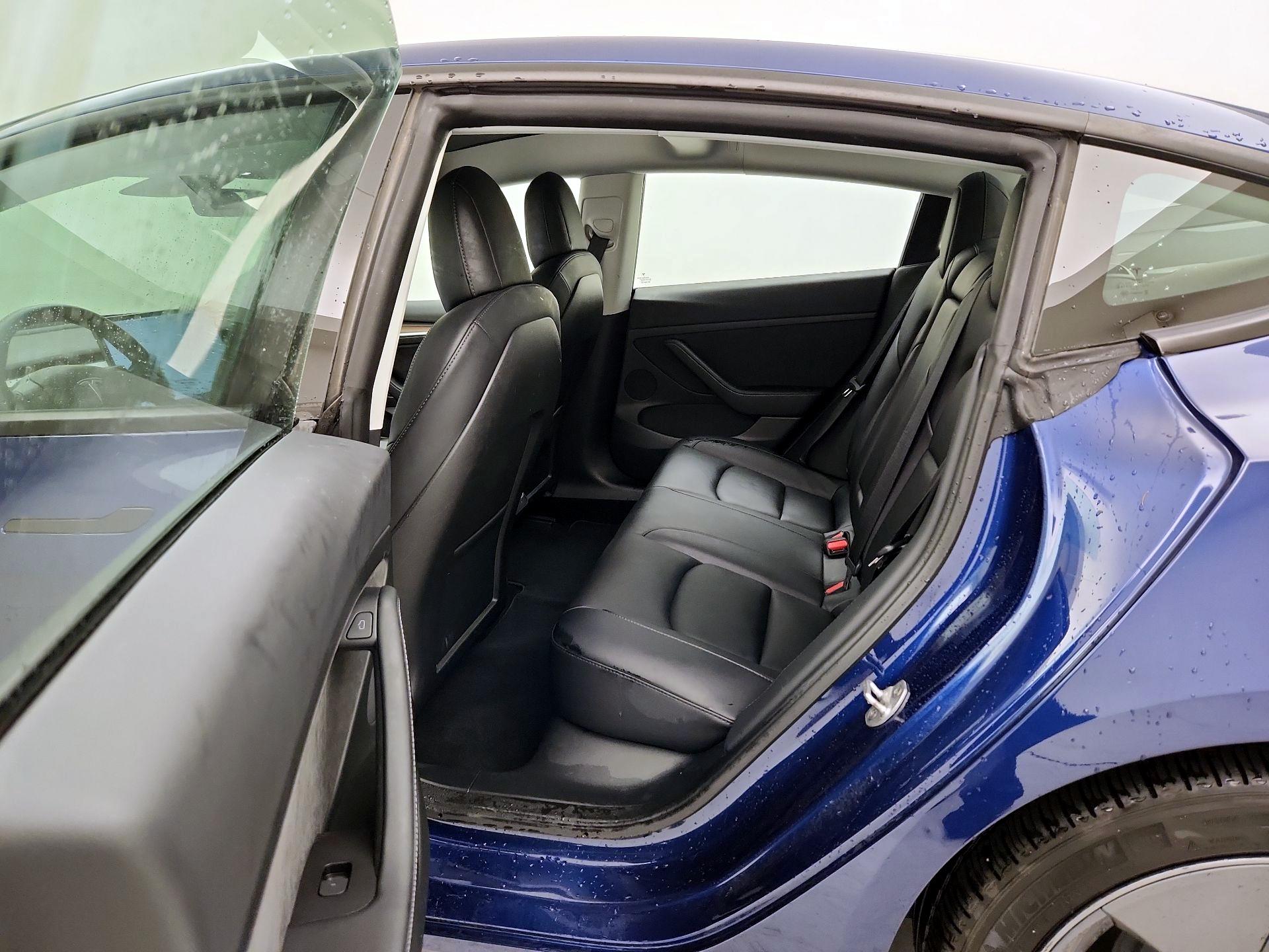 Thumbnail: 2022 Tesla Model 3 - 20