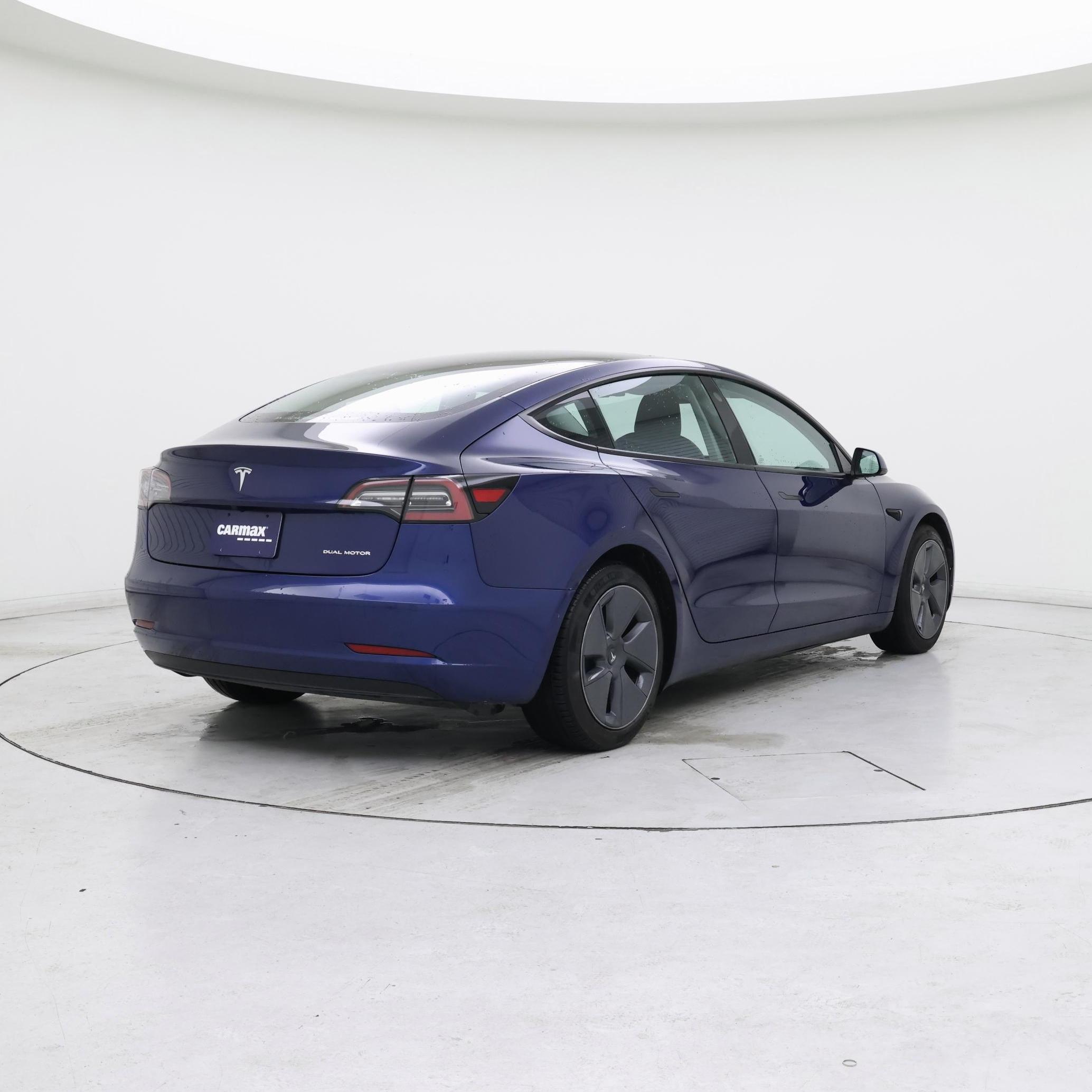 Thumbnail: 2022 Tesla Model 3 - 8