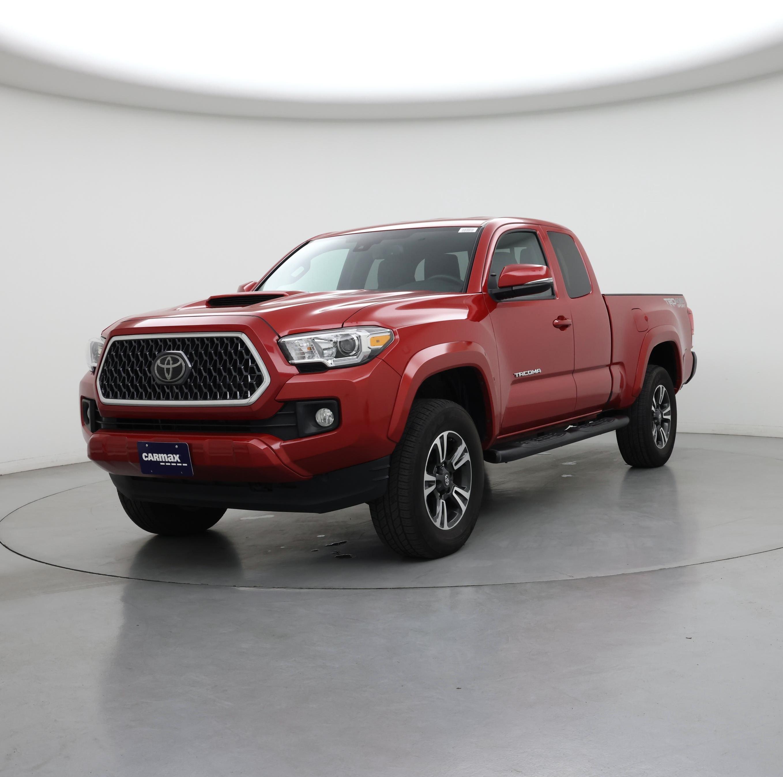 Thumbnail: 2019 Toyota Tacoma - 4