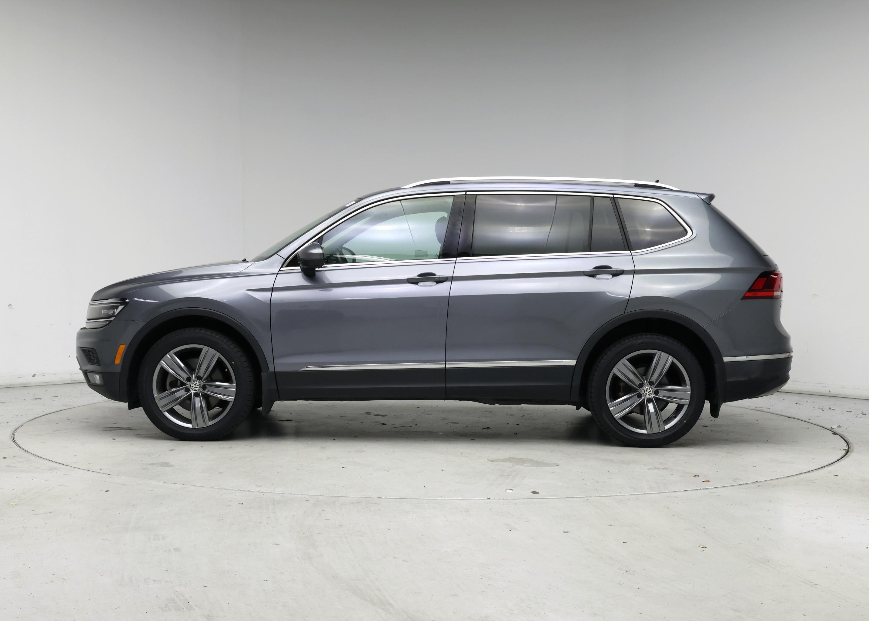 Thumbnail: 2019 Volkswagen Tiguan - 3