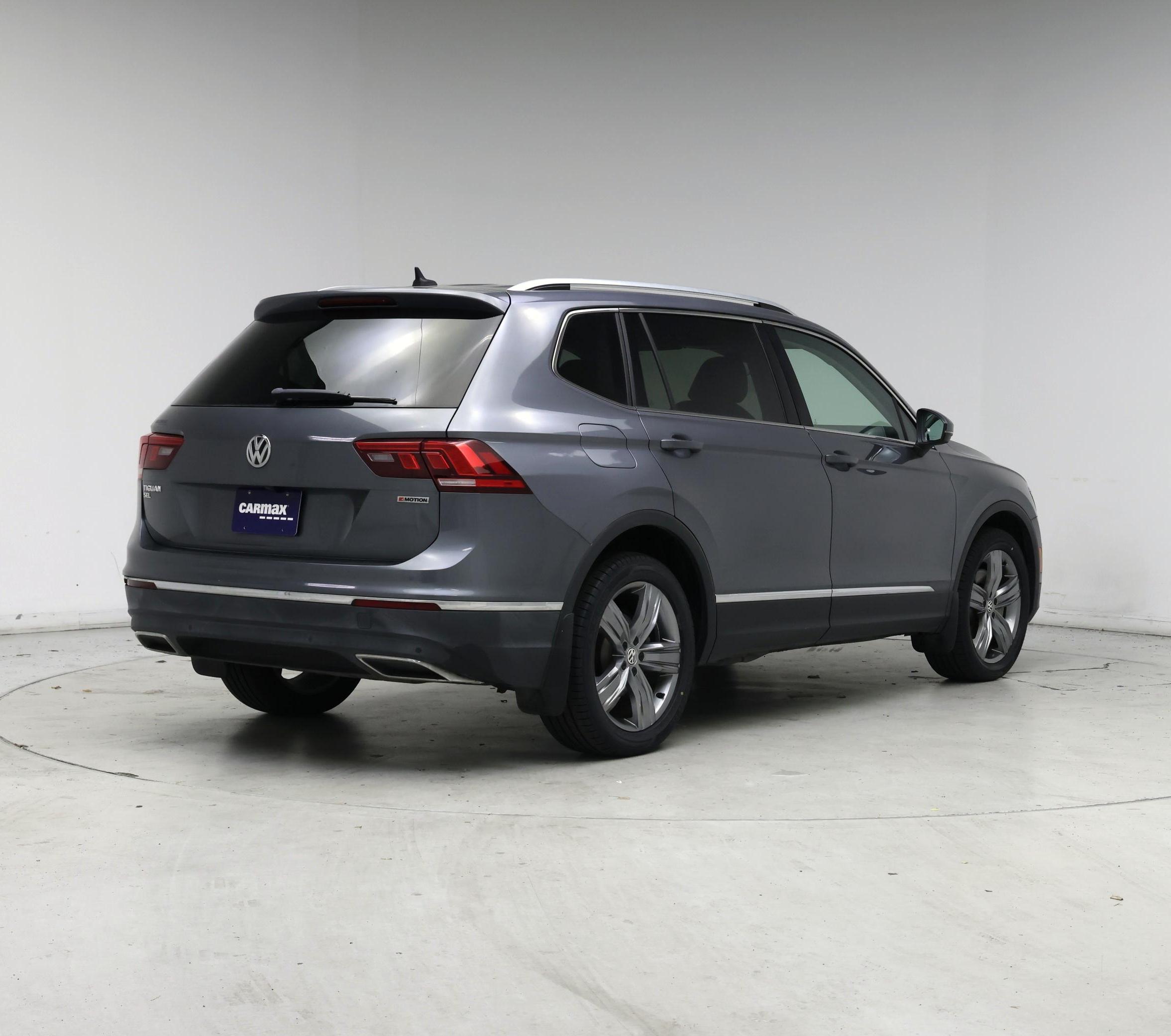 Thumbnail: 2019 Volkswagen Tiguan - 8