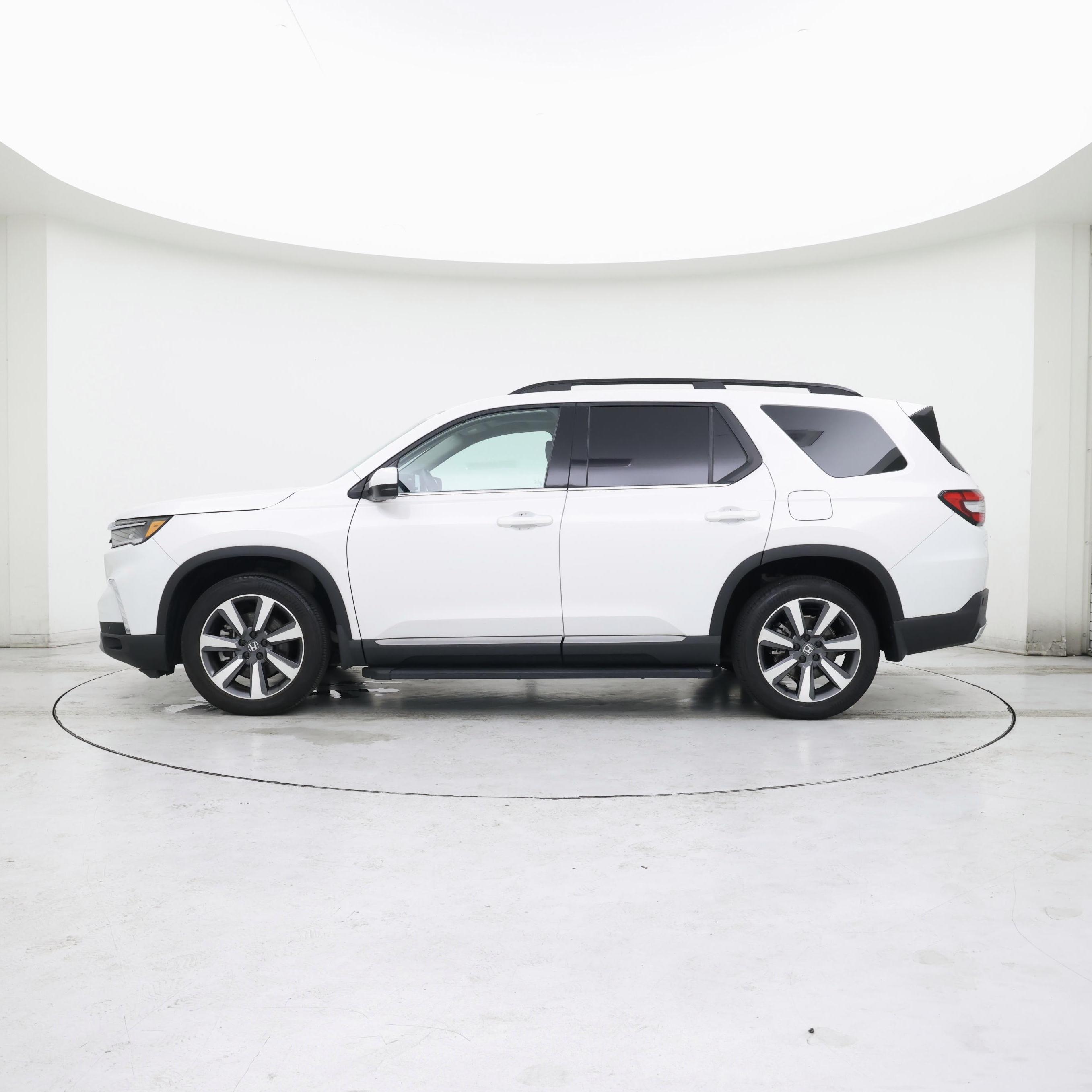 Thumbnail: 2024 Honda Pilot - 3