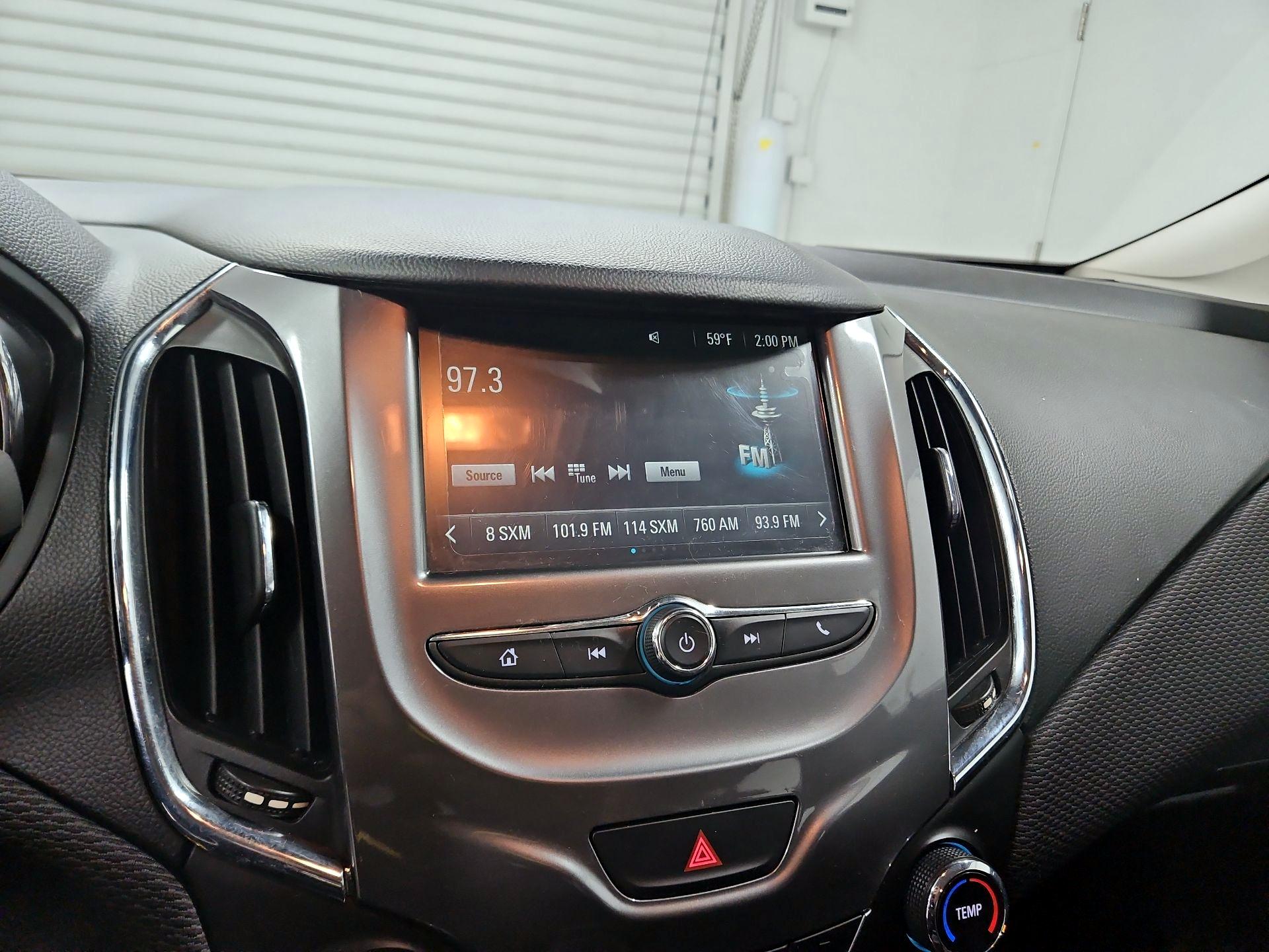 Thumbnail: 2017 Chevrolet Cruze - 15