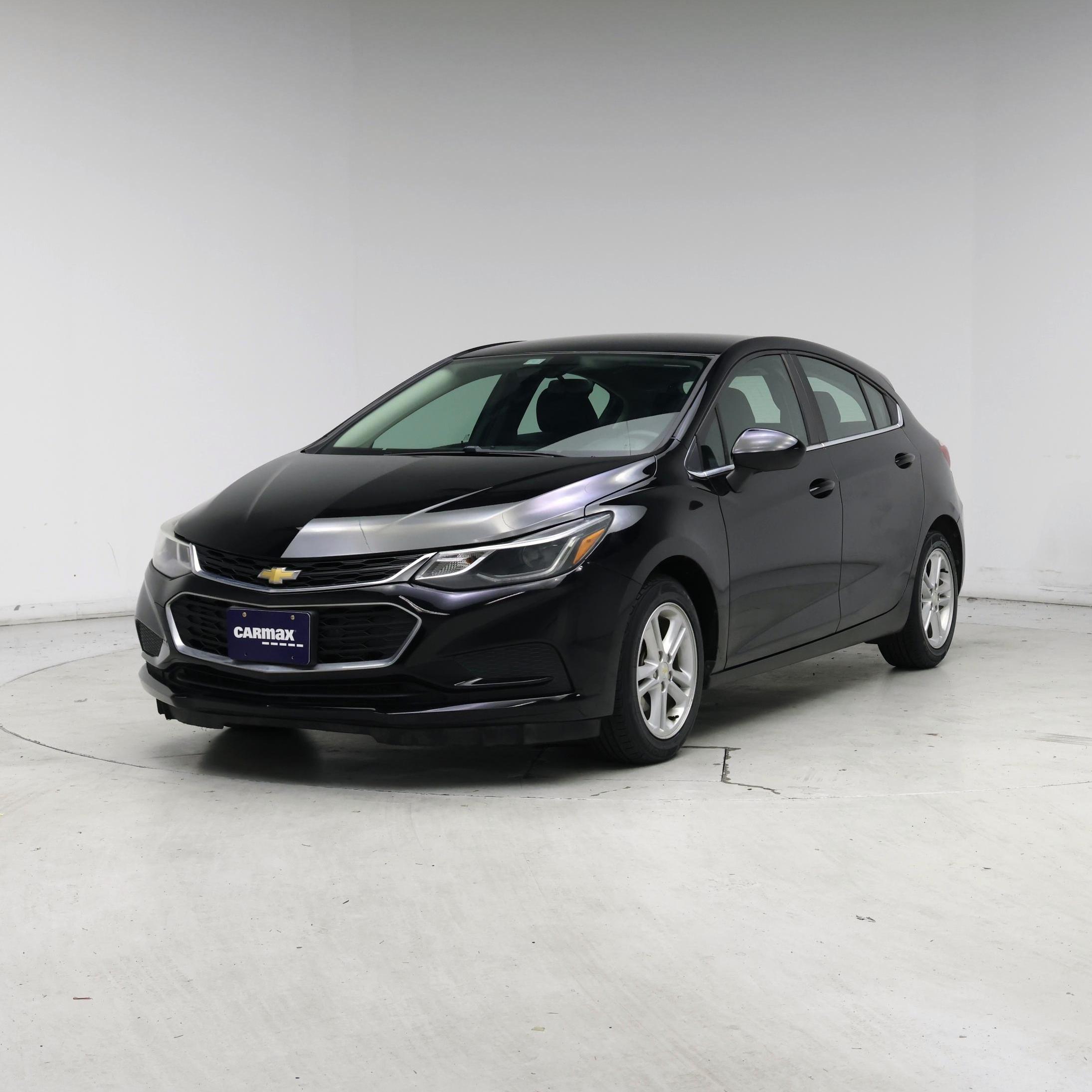 Thumbnail: 2017 Chevrolet Cruze - 4