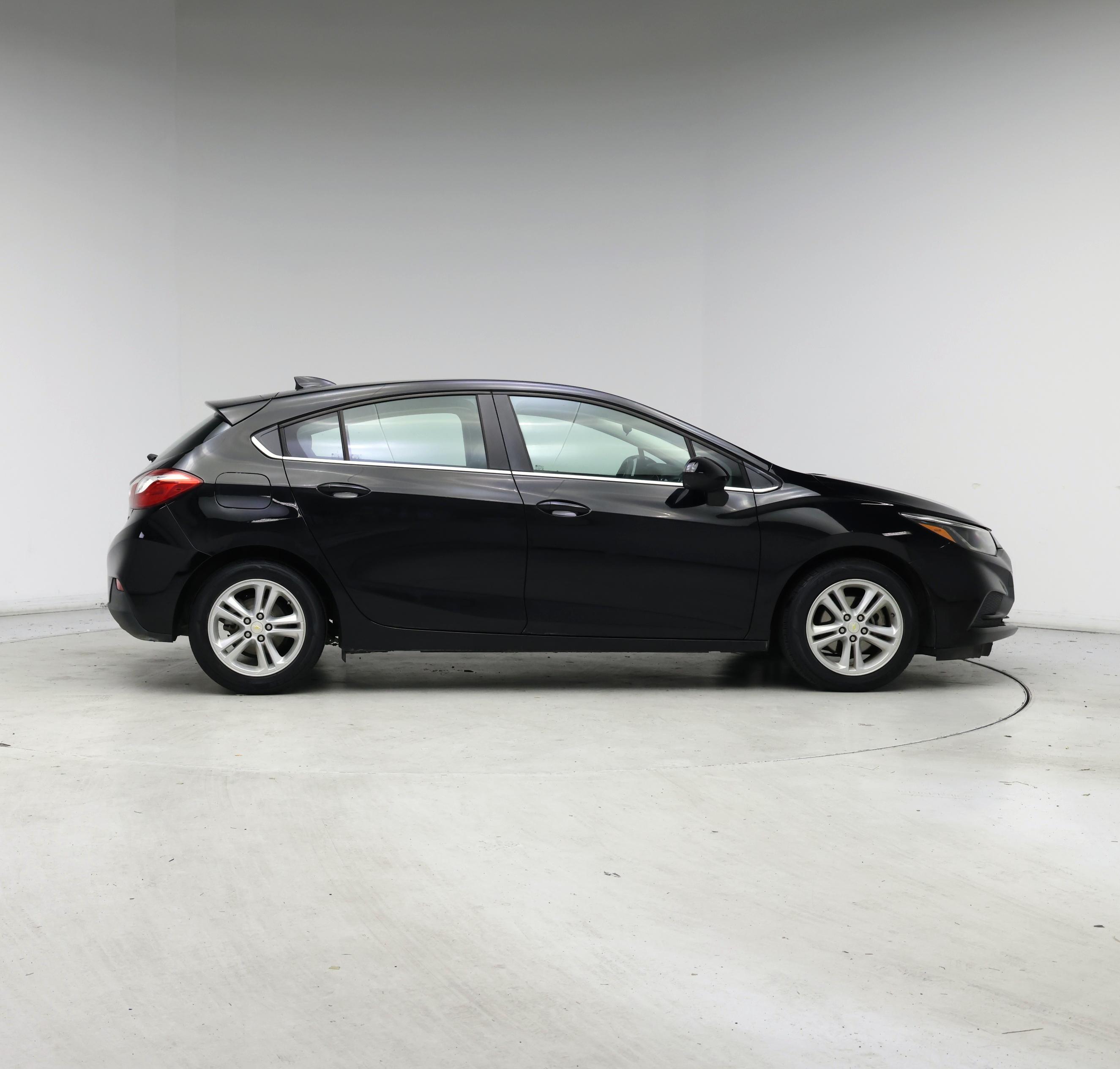 Thumbnail: 2017 Chevrolet Cruze - 7