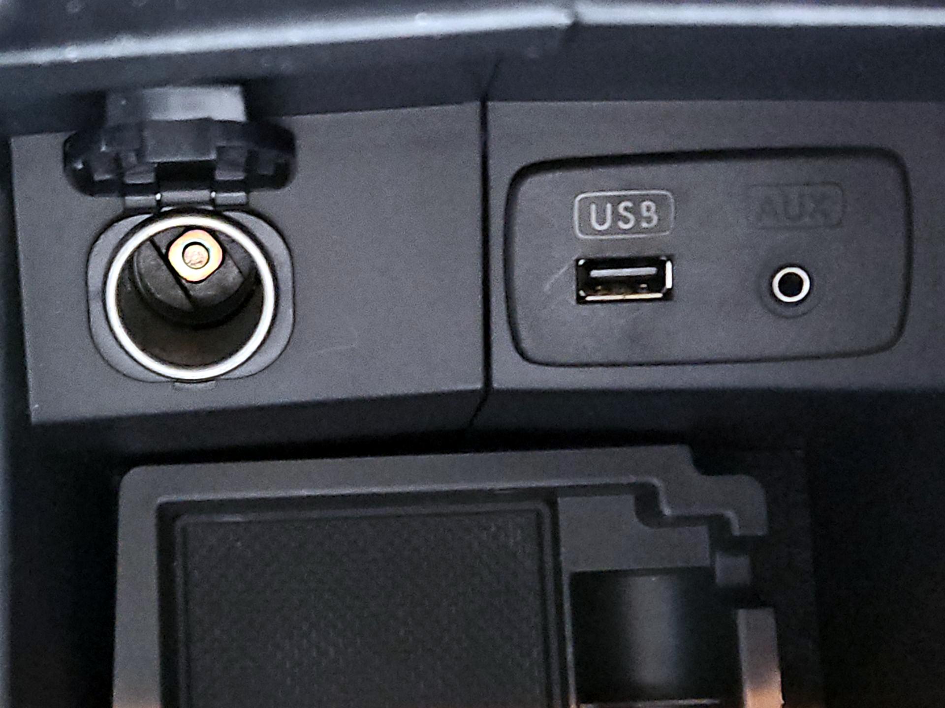 Thumbnail: 2015 Subaru Forester - 18