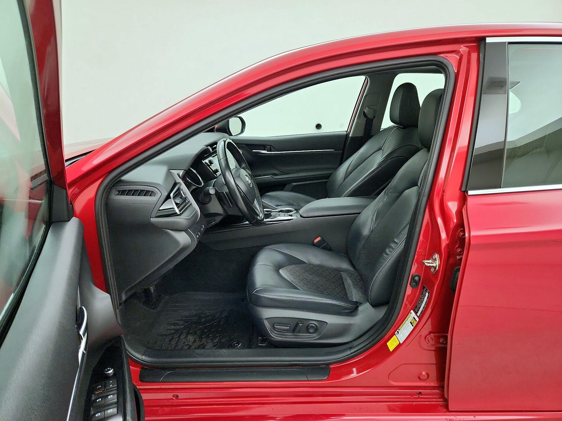 Thumbnail: 2020 Toyota Camry - 11