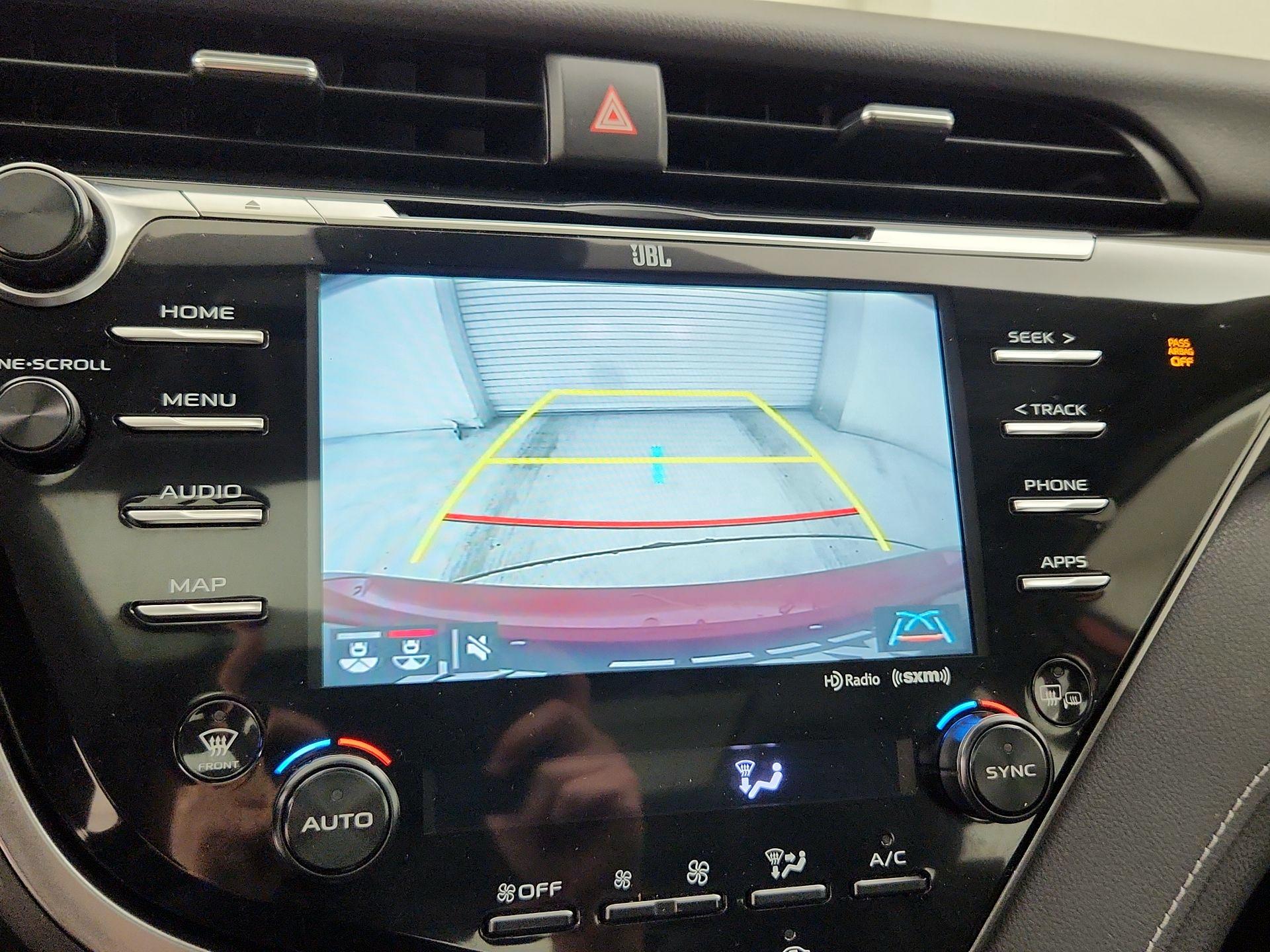 Thumbnail: 2020 Toyota Camry - 15