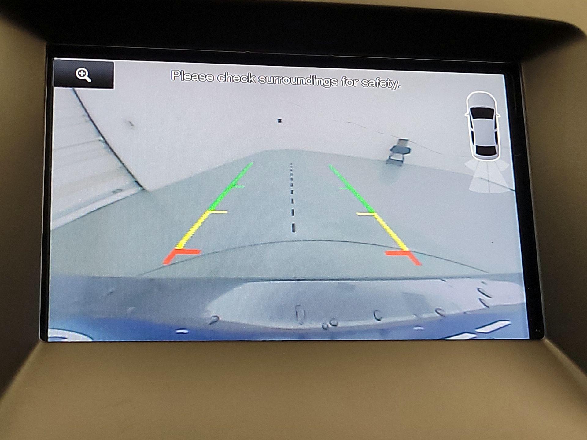 Thumbnail: 2015 Ford Edge - 14