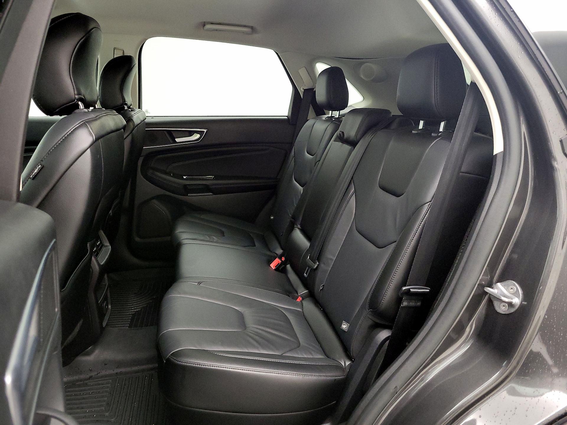 Thumbnail: 2015 Ford Edge - 19