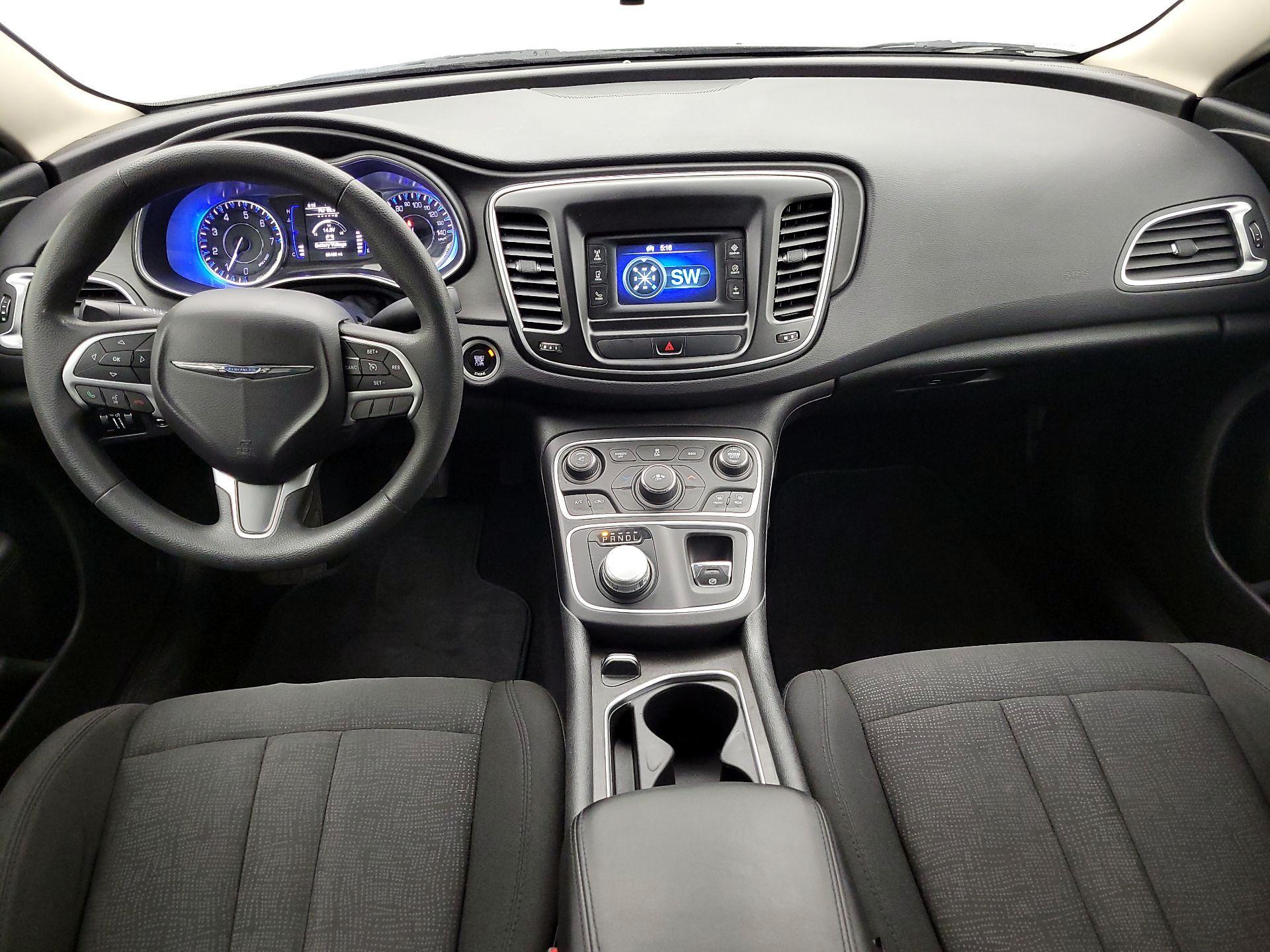 Thumbnail: 2016 Chrysler 200 - 9